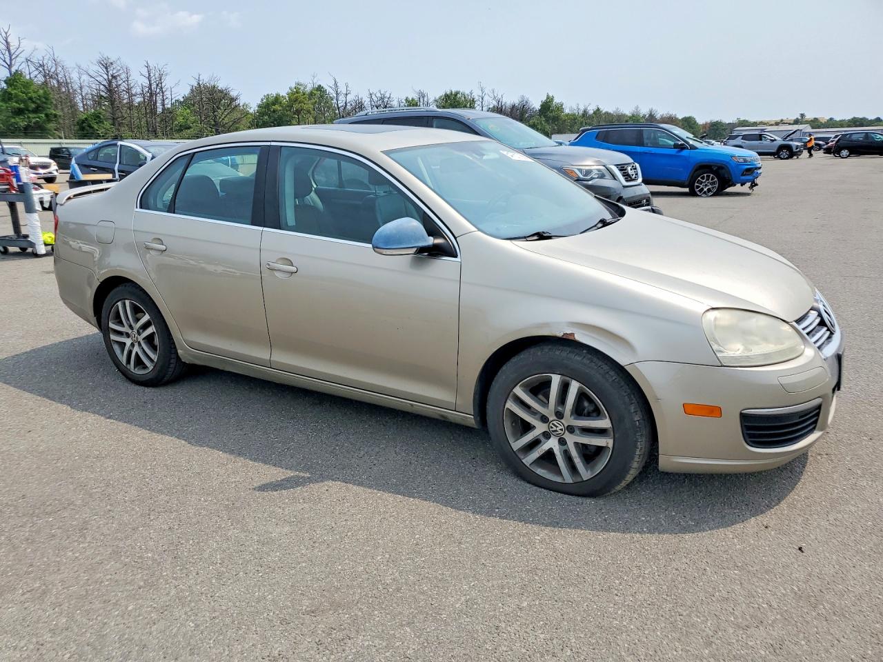 2005 Volkswagen New Jetta 2.5l Option Package 1 Beige vin: 3VWSF71K95M625479