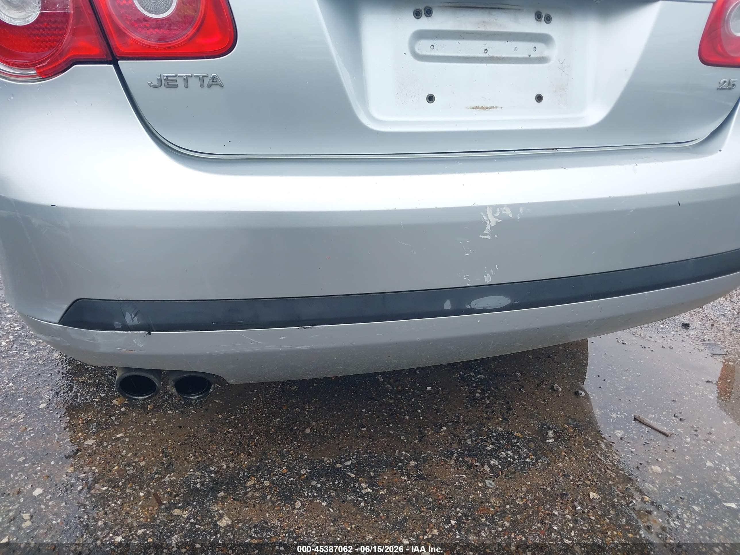 2006 Volkswagen Jetta 2.5 Silver vin: 3VWSF81K86M797185