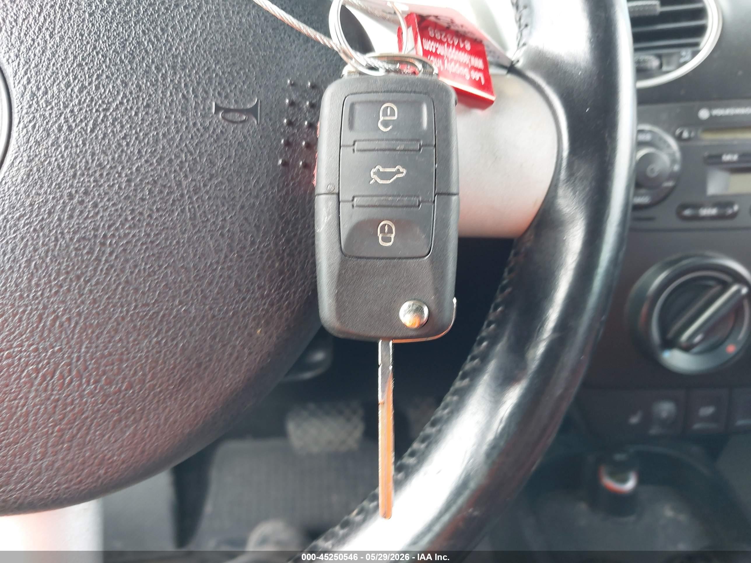 2009 Volkswagen New Beetle 2.5l Blush Edition Серебряный vin: 3VWSG31Y19M410808