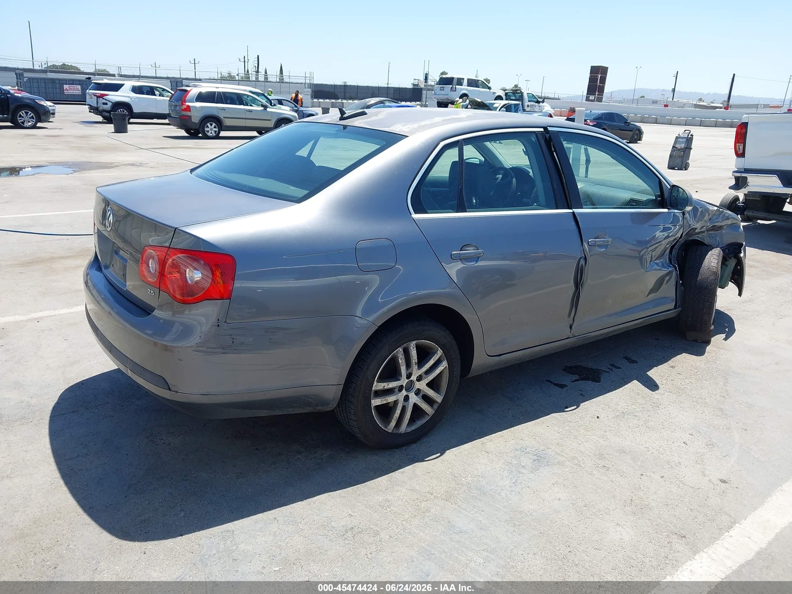 2006 Volkswagen Jetta 2.5 Gray vin: 3VWSG71K06M656795