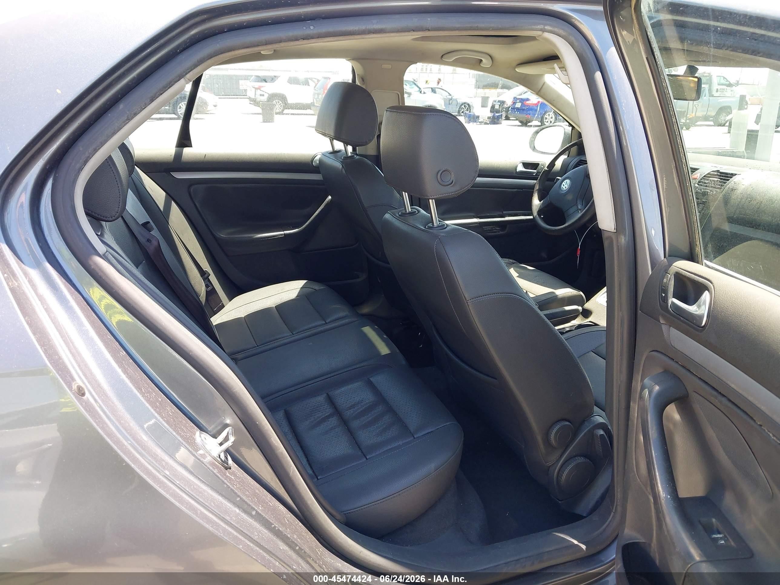 2006 Volkswagen Jetta 2.5 Gray vin: 3VWSG71K06M656795