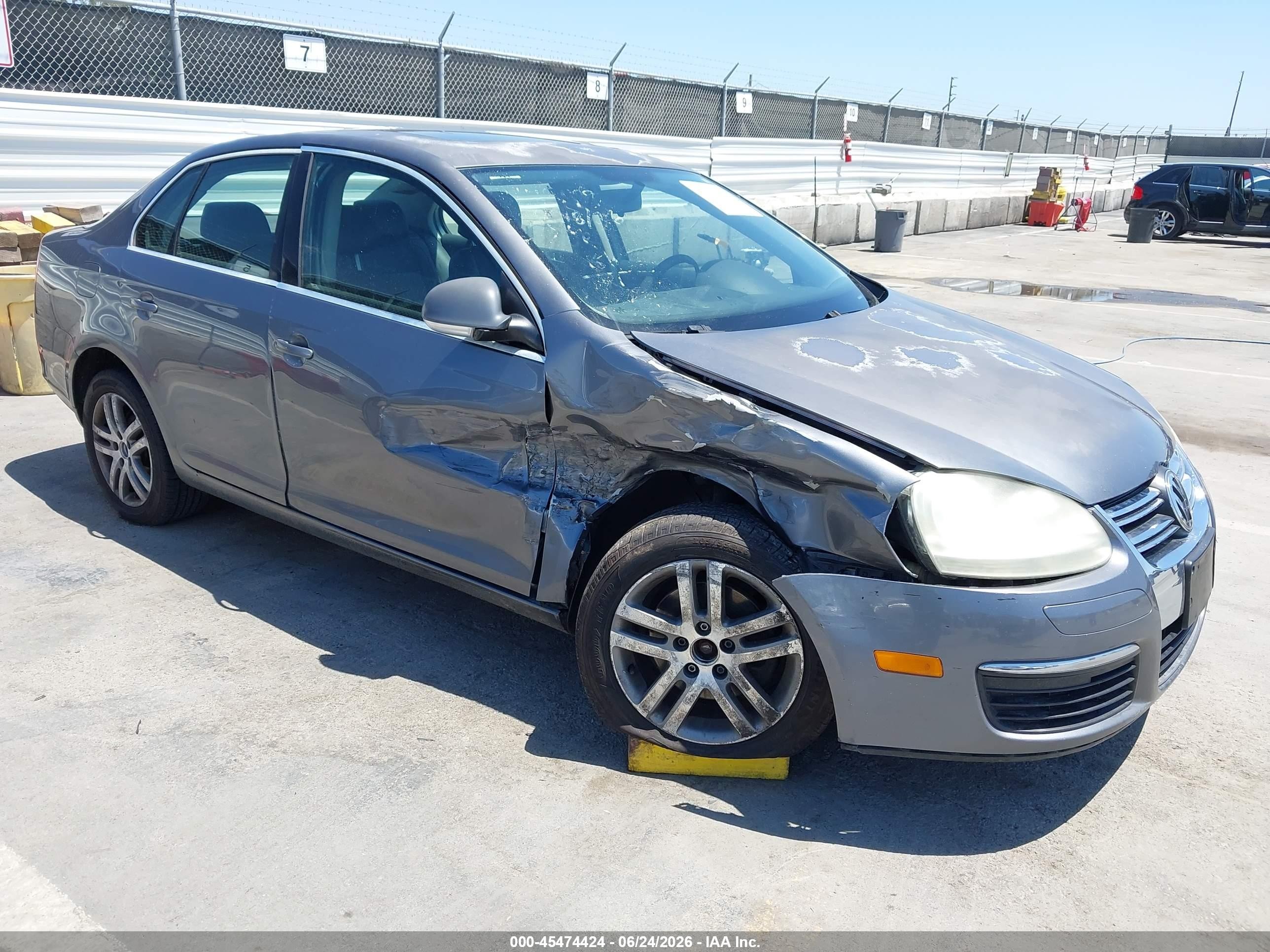 2006 Volkswagen Jetta 2.5 Gray vin: 3VWSG71K06M656795