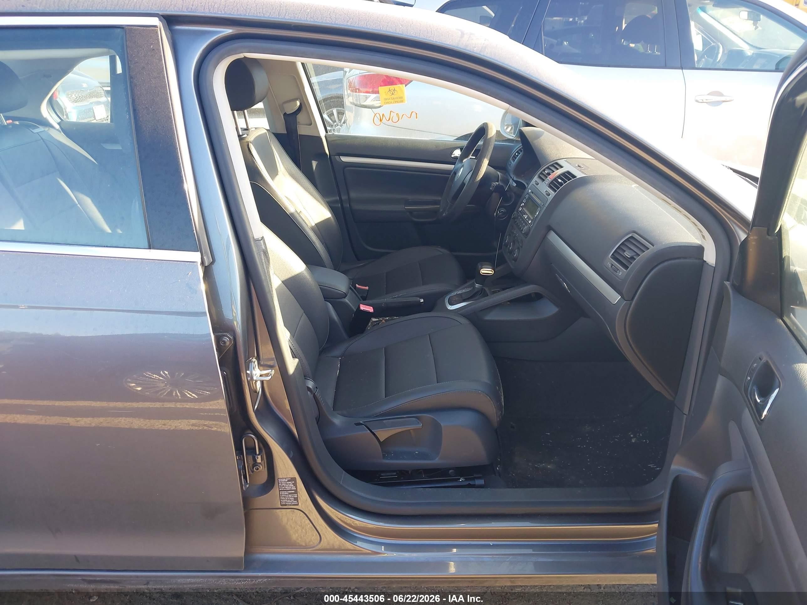 2005 Volkswagen Jetta 2.5 Gray vin: 3VWSG71K15M645299