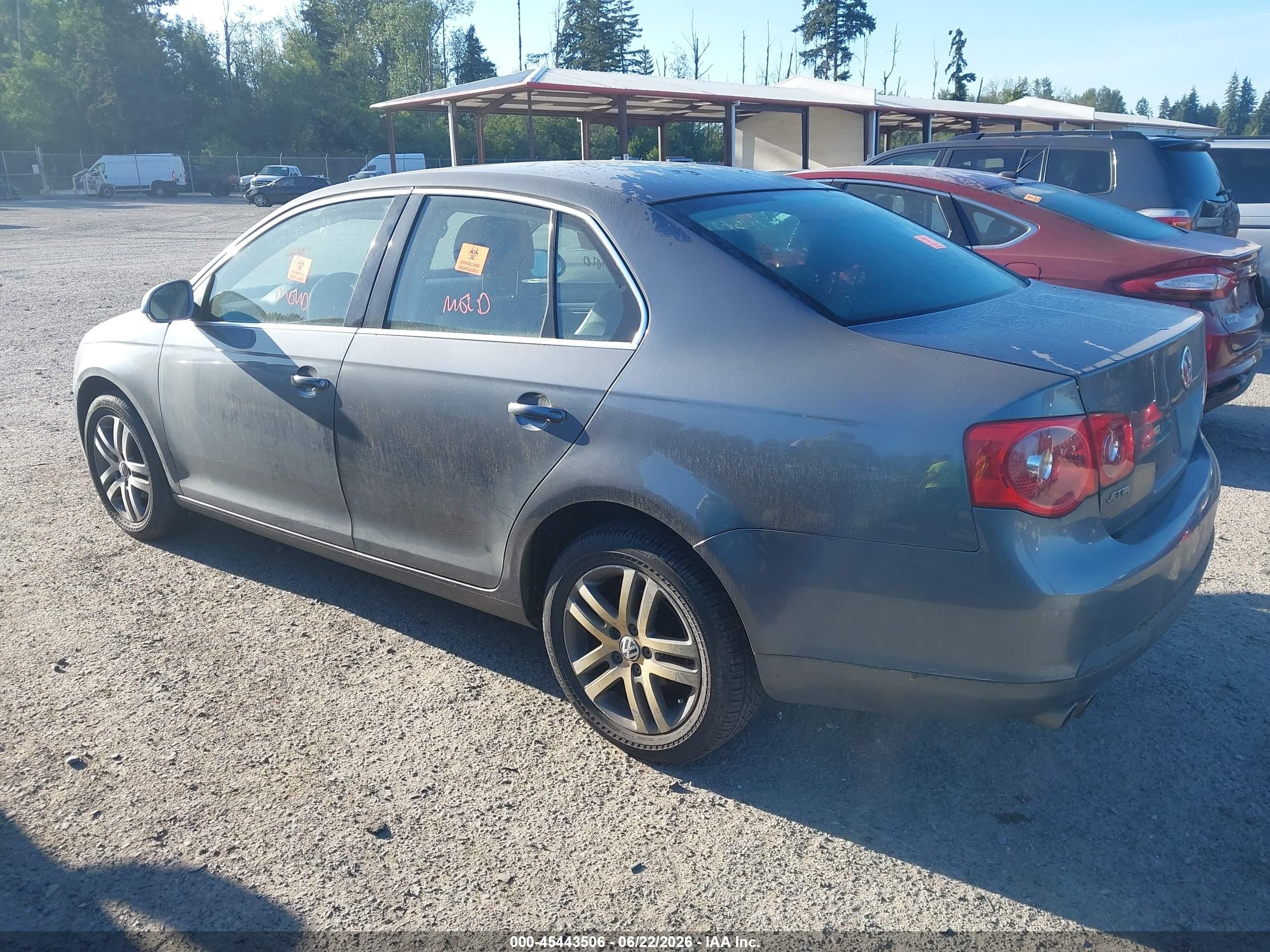 2005 Volkswagen Jetta 2.5 Gray vin: 3VWSG71K15M645299