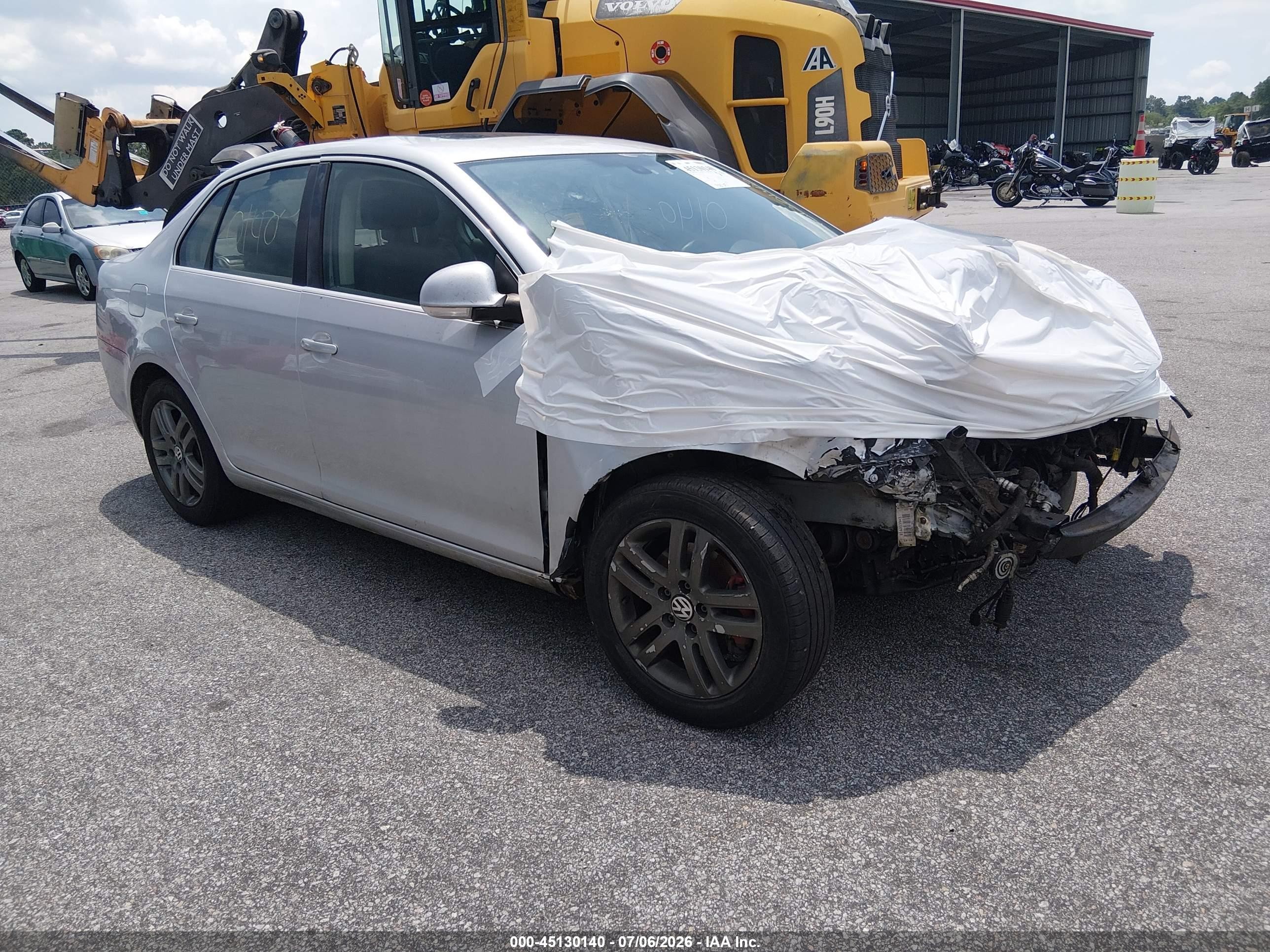 2005 Volkswagen Jetta 2.5 Серебряный vin: 3VWSG71K25M622596