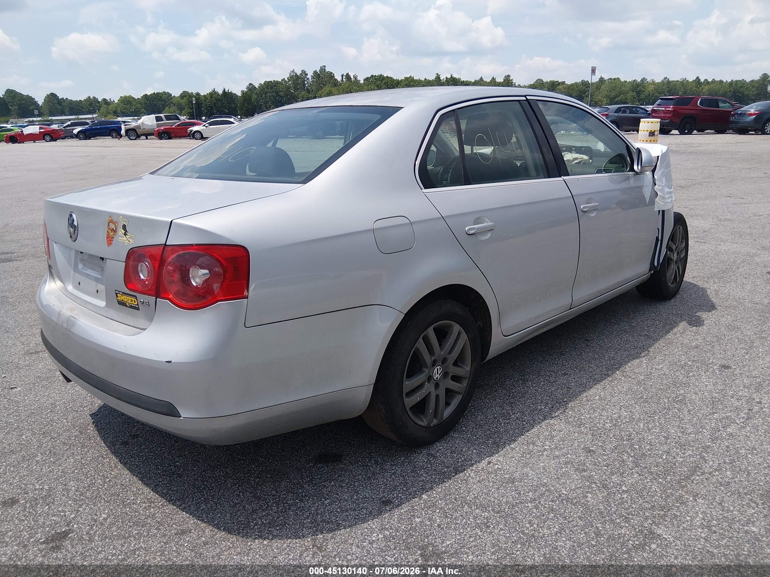2005 Volkswagen Jetta 2.5 Серебряный vin: 3VWSG71K25M622596