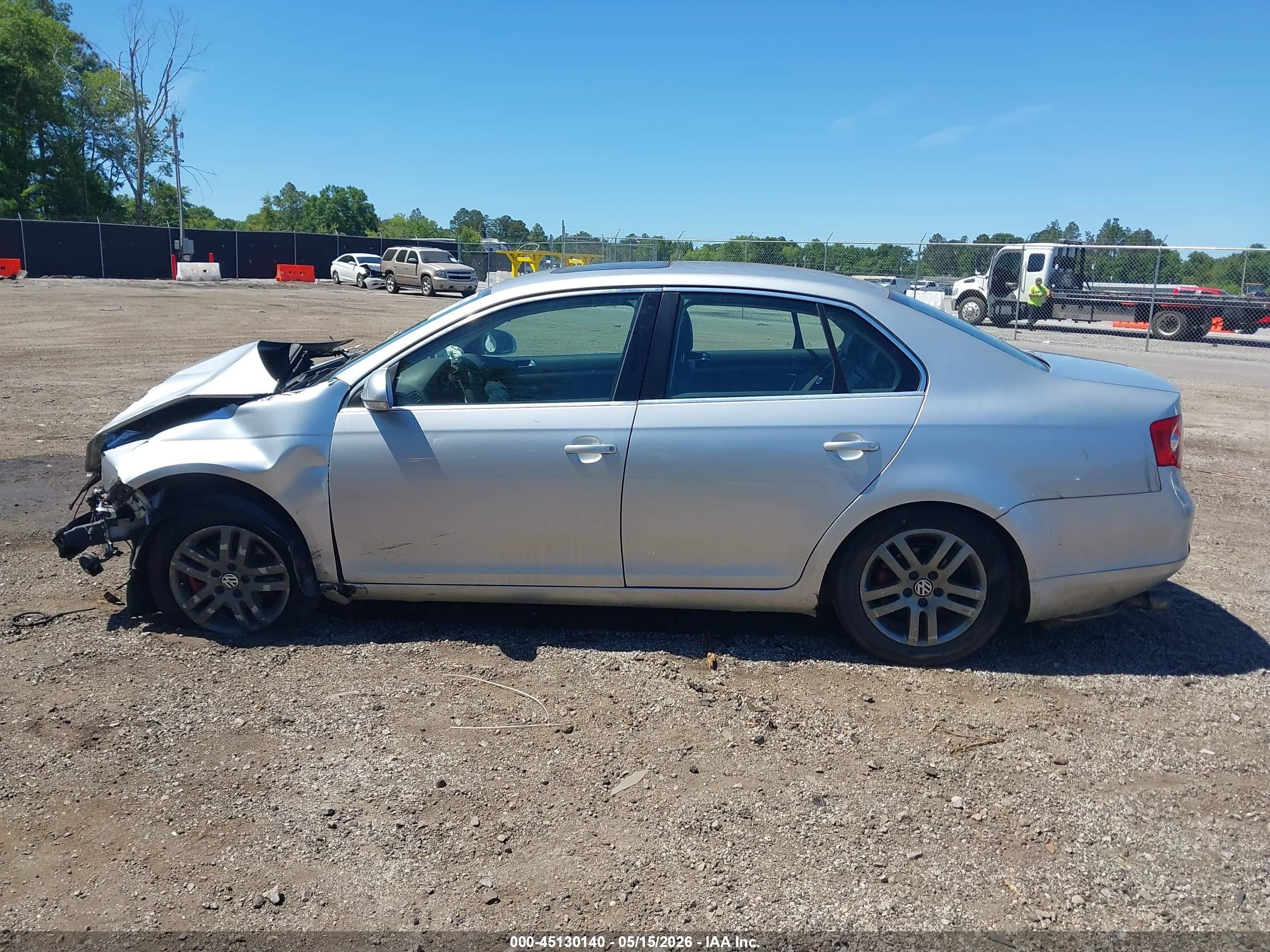 2005 Volkswagen Jetta 2.5 Серебряный vin: 3VWSG71K25M622596