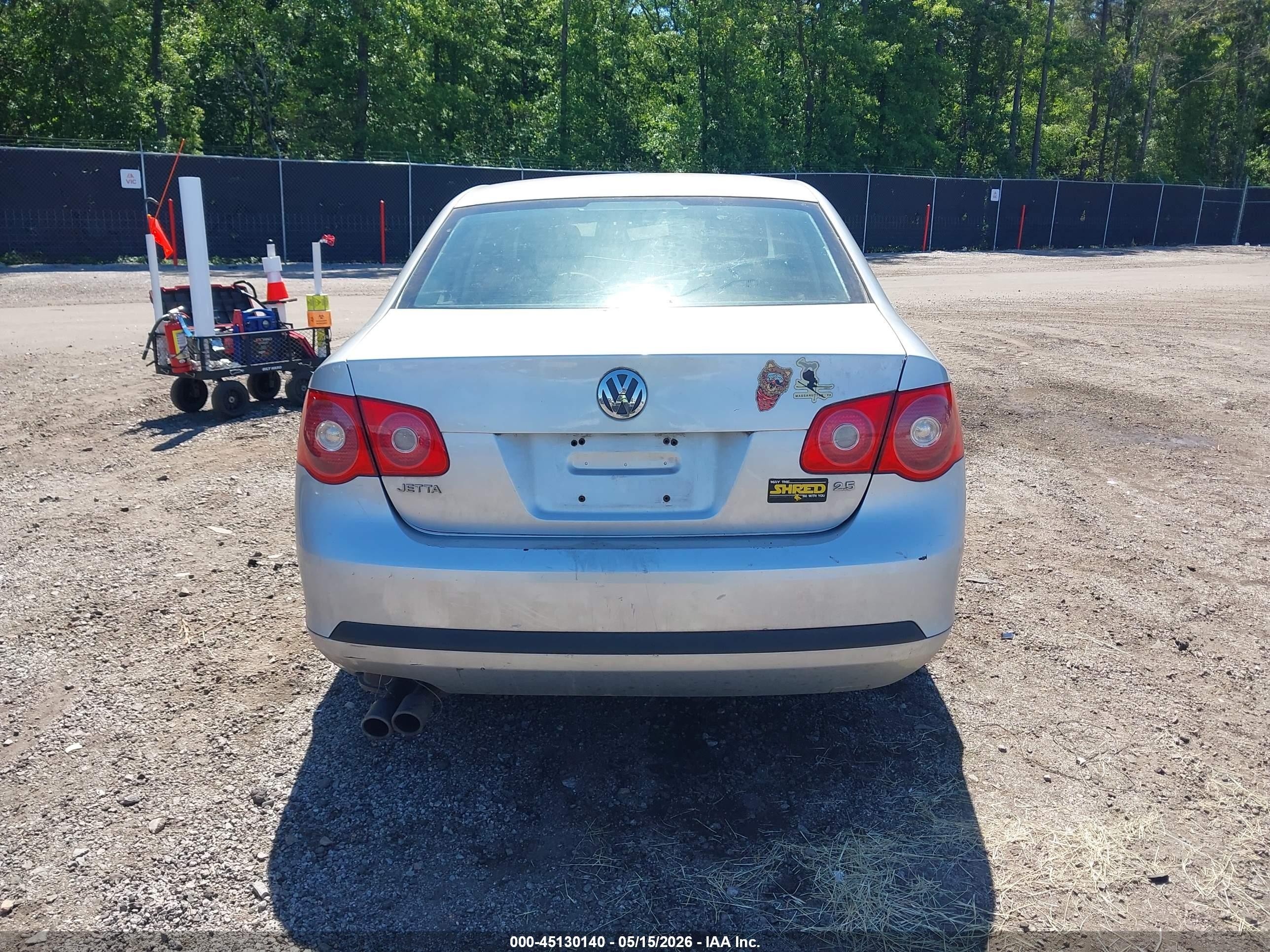 2005 Volkswagen Jetta 2.5 Серебряный vin: 3VWSG71K25M622596