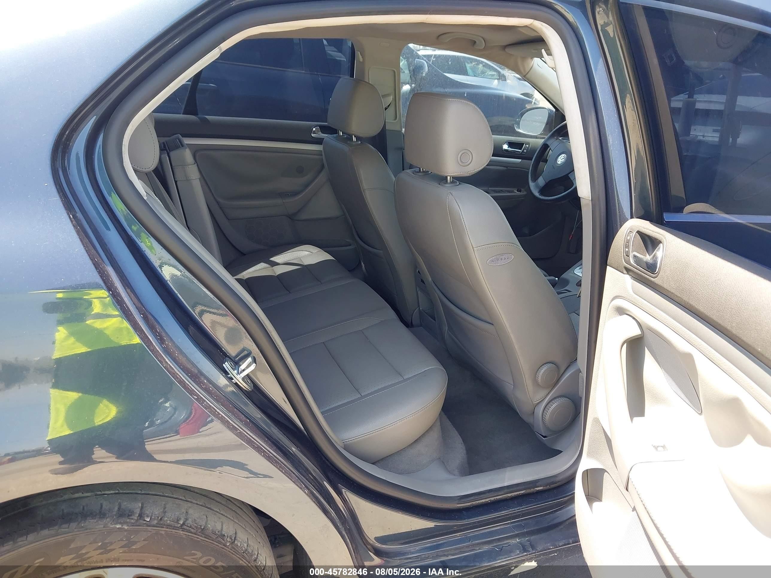 2005 Volkswagen Jetta 2.5 Blue vin: 3VWSG71K65M645668