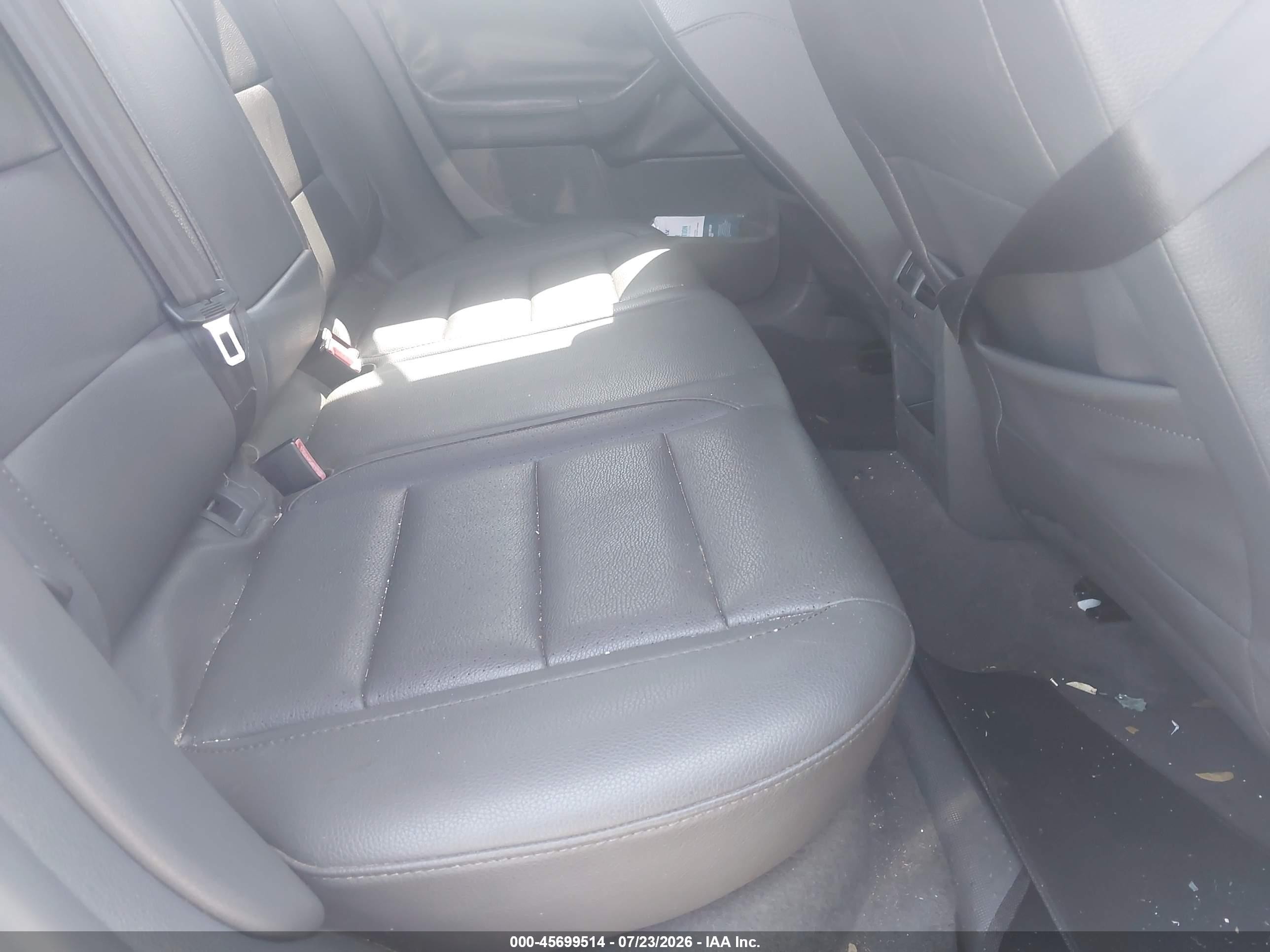 2006 Volkswagen Jetta 2.5 Silver vin: 3VWSG71K66M833611