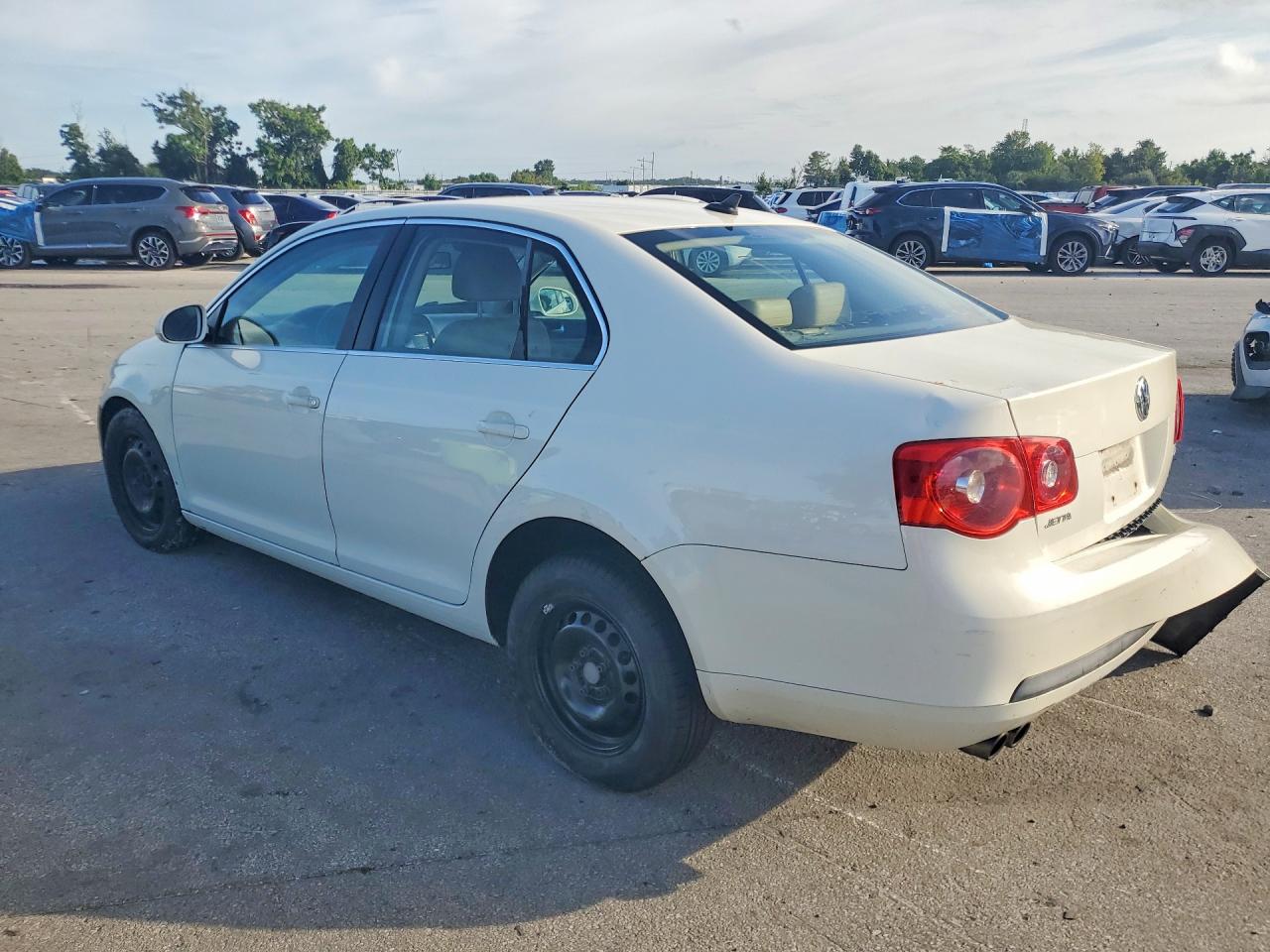 2007 Volkswagen Jetta 2.5 Option Package 1 White vin: 3VWSG71KX7M033413