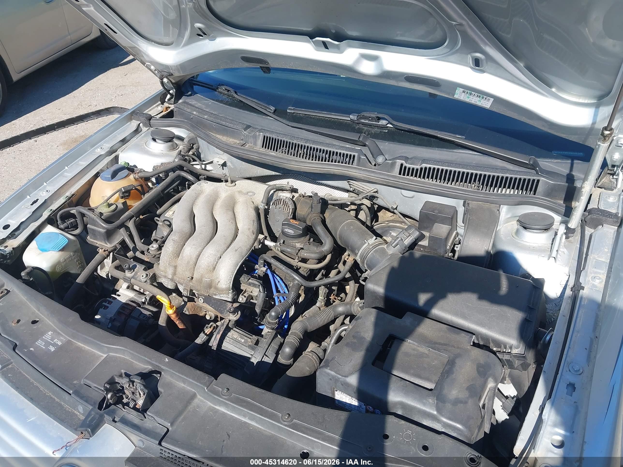 2003 Volkswagen Jetta Gls 2.0l Серебряный vin: 3VWSK69M03M095265