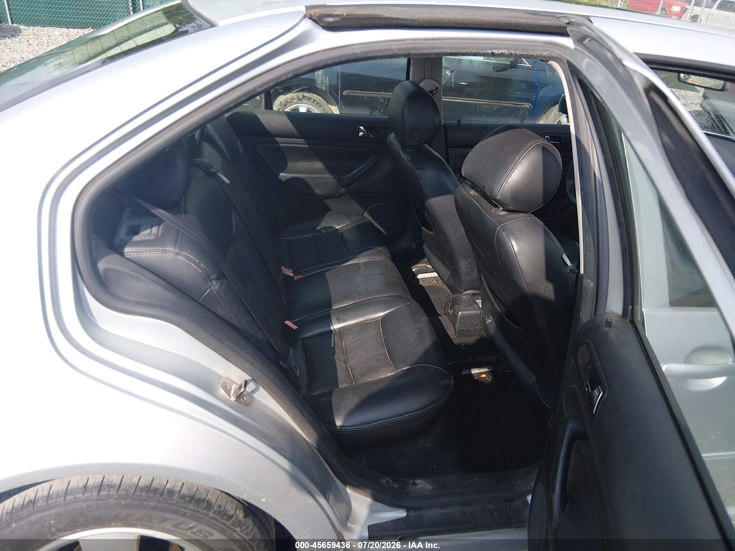 2004 Volkswagen Jetta Gls 2.0l Silver vin: 3VWSK69M34M028922