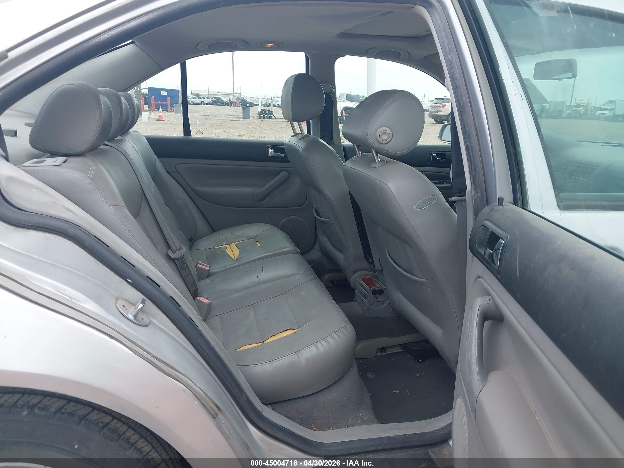 2003 Volkswagen Jetta Gls 2.0l Серебряный vin: 3VWSK69M43M008600