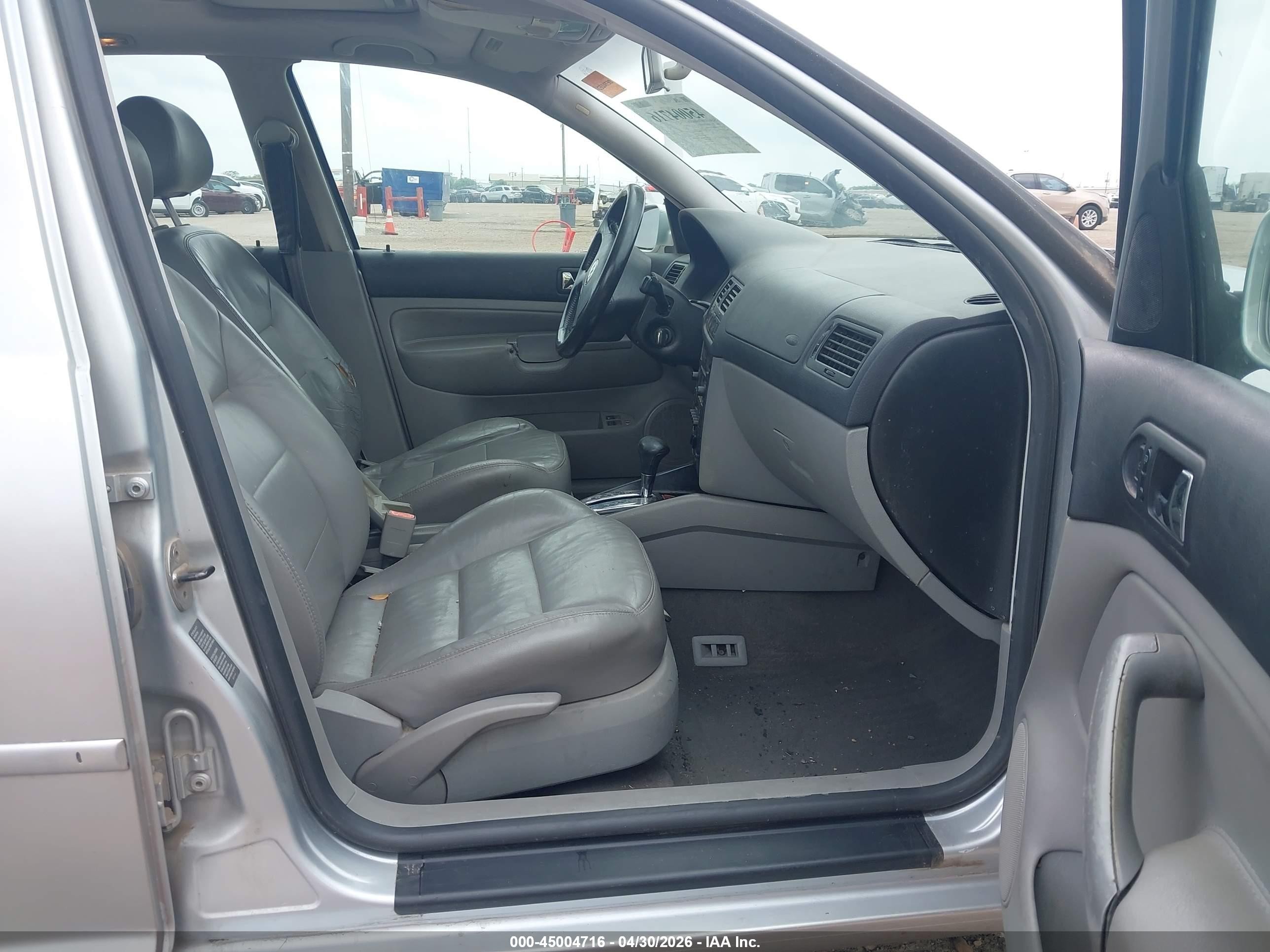 2003 Volkswagen Jetta Gls 2.0l Серебряный vin: 3VWSK69M43M008600