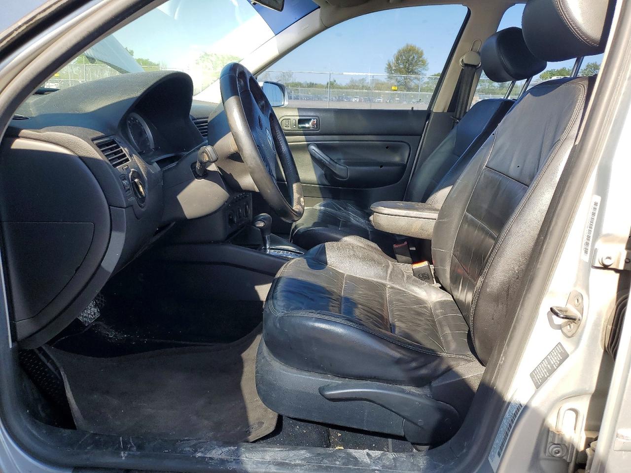2004 Volkswagen Jetta Gls Серебряный vin: 3VWSK69M74M014585