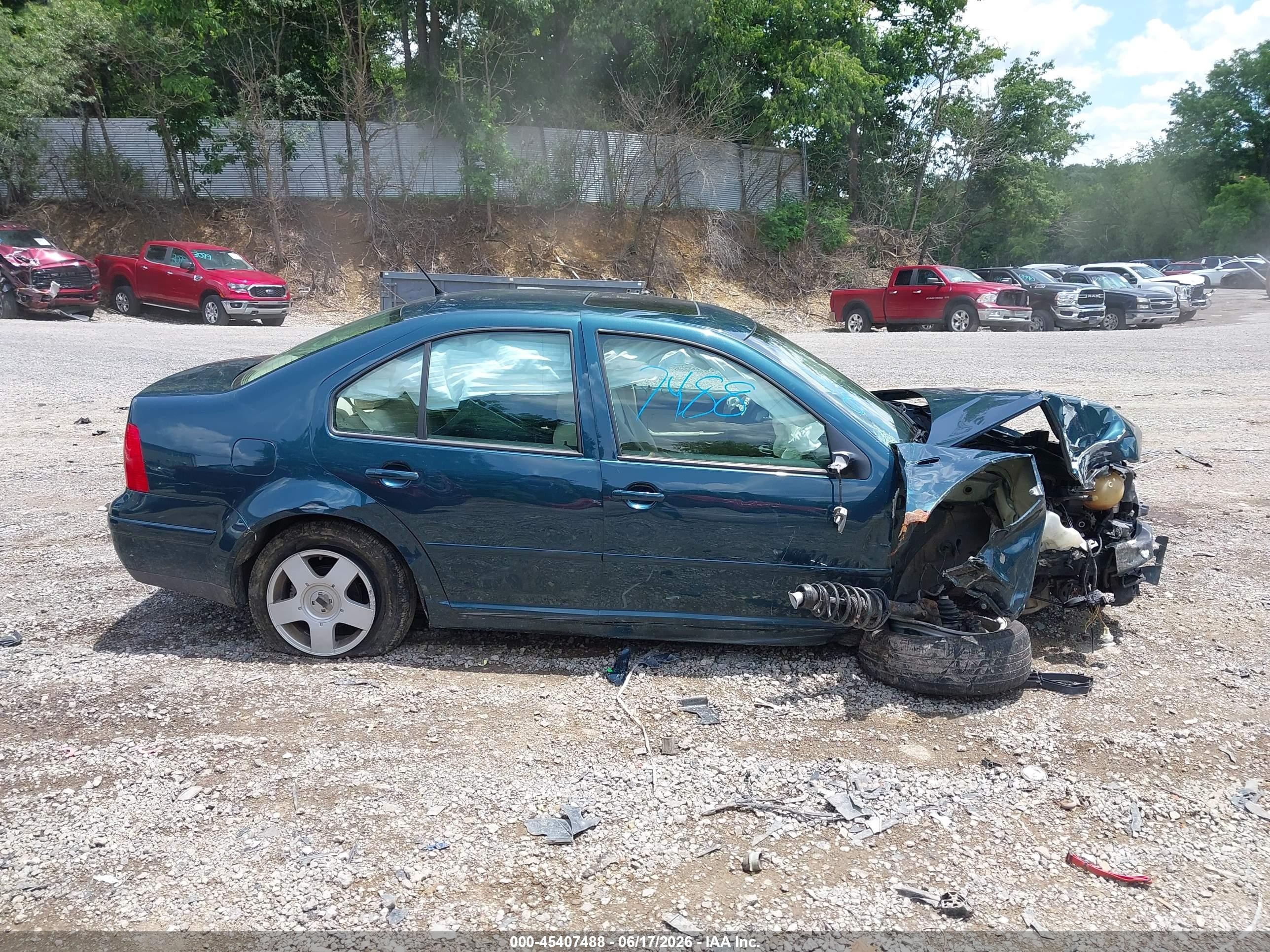 2002 Volkswagen Jetta Gls Blue vin: 3VWSK69MX2M183528