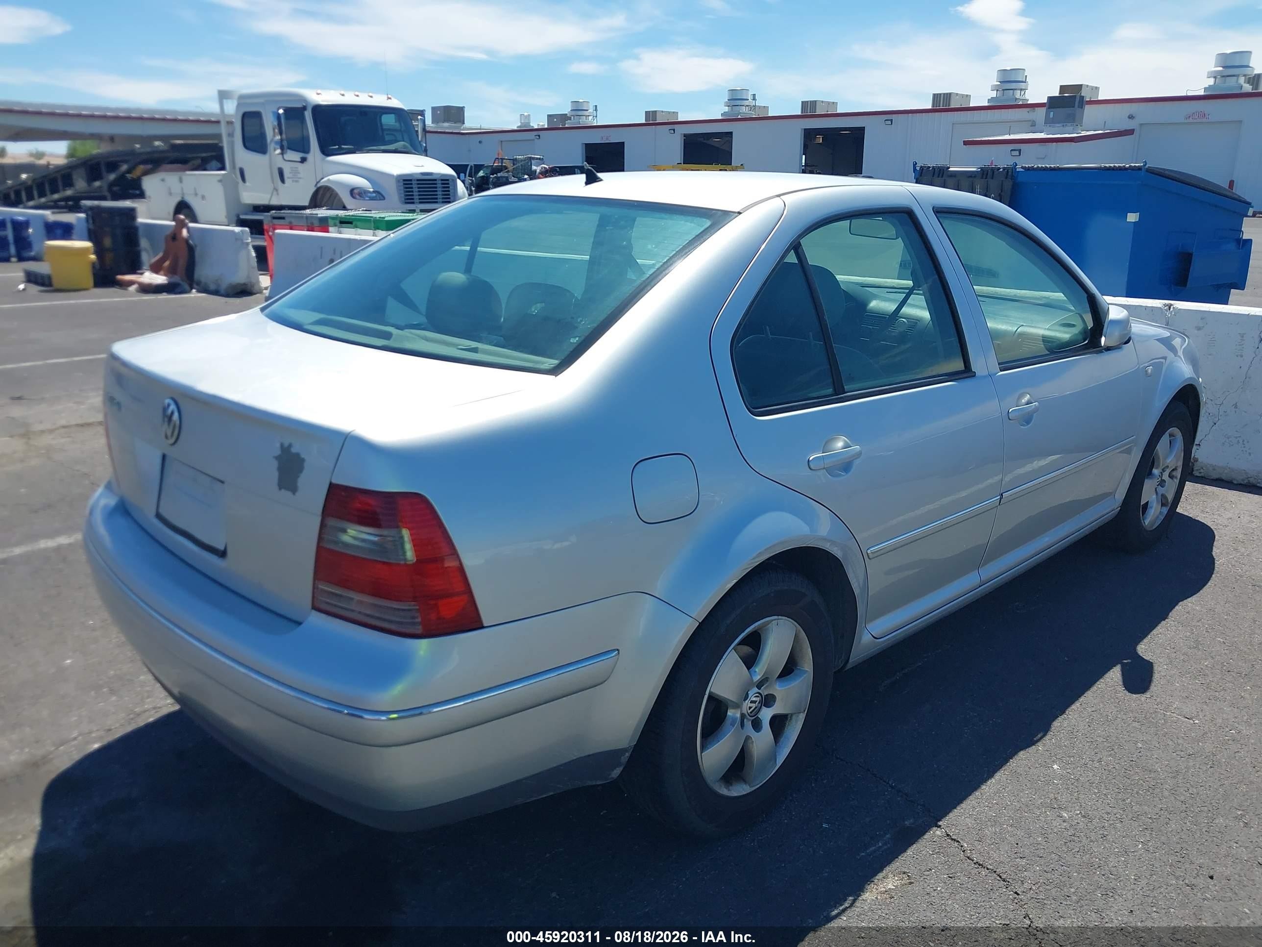 2004 Volkswagen Jetta Gls 2.0l Серебряный vin: 3VWSK69MX4M009607