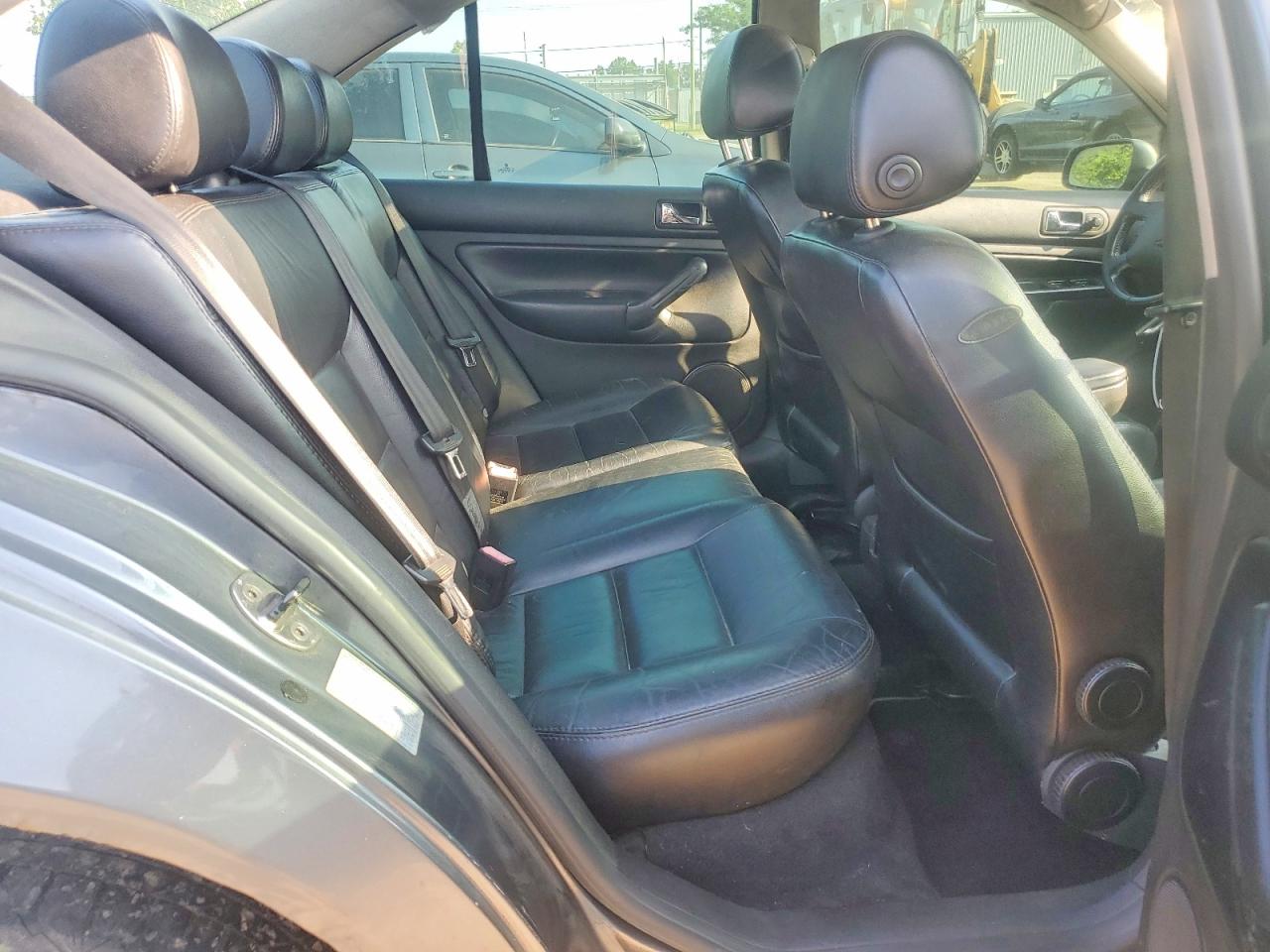 2003 Volkswagen Jetta Gray vin: 3VWSP29MX3M138570