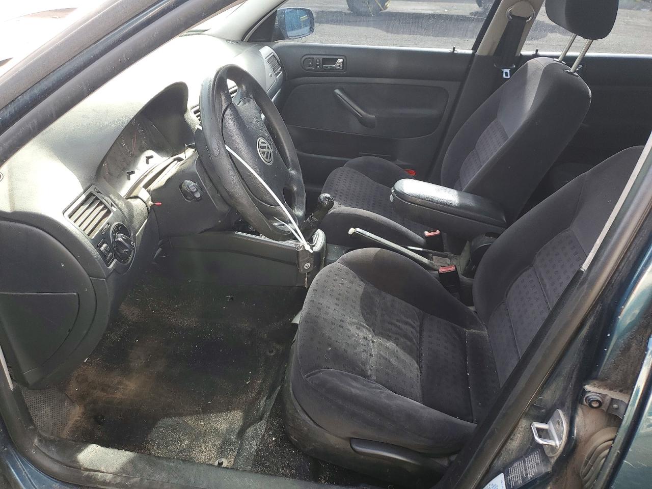 2002 Volkswagen Jetta Gls Tdi Blue vin: 3VWSP69M02M063643