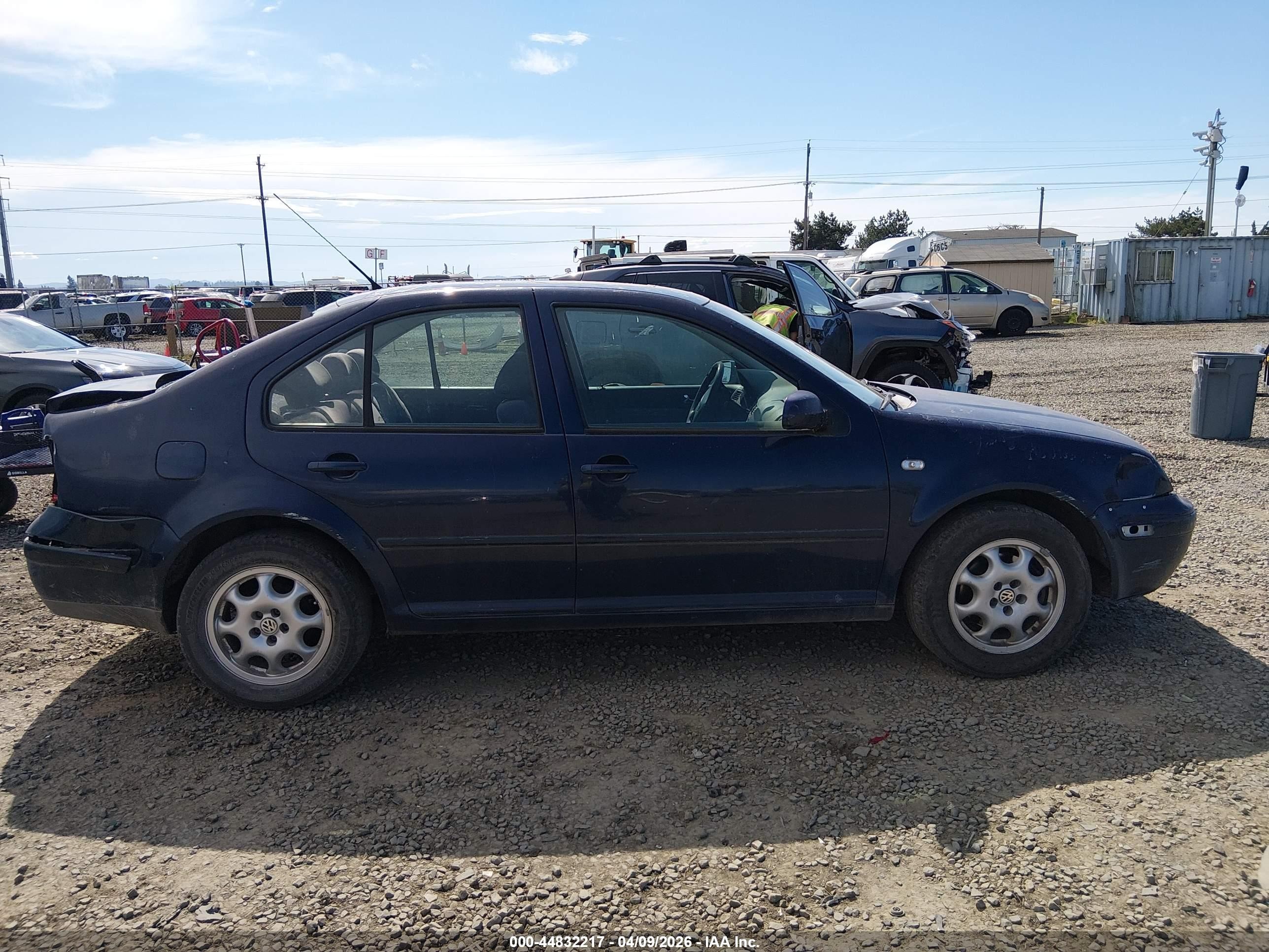 2002 Volkswagen Jetta Gls Tdi Blue vin: 3VWSP69M42M192050