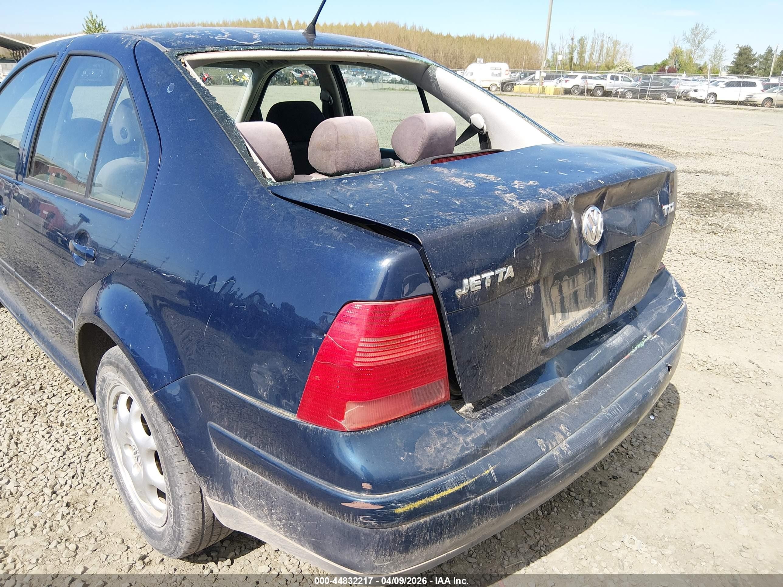 2002 Volkswagen Jetta Gls Tdi Blue vin: 3VWSP69M42M192050