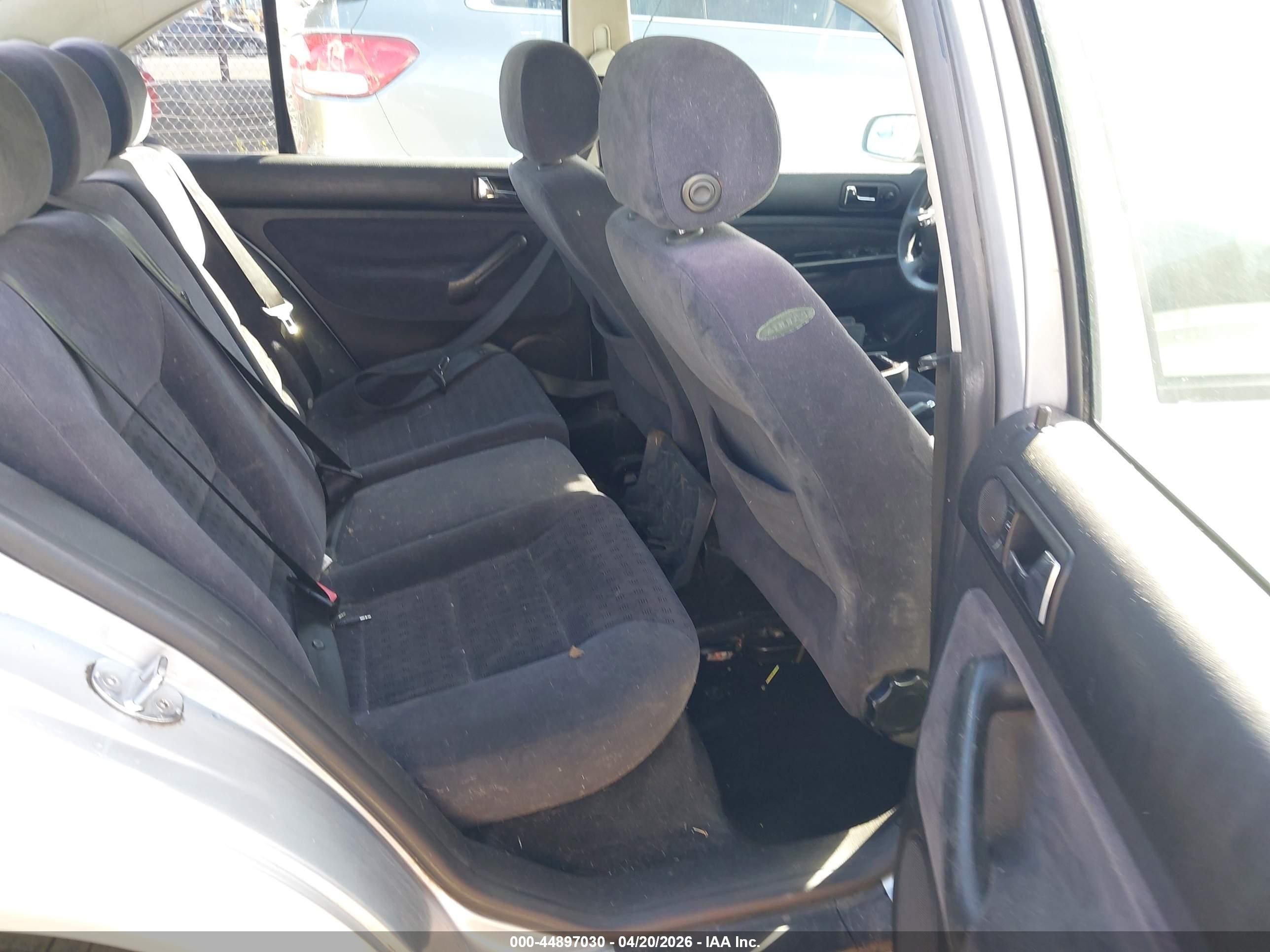 2002 Volkswagen Jetta Gls Tdi Silver vin: 3VWSP69M82M139870