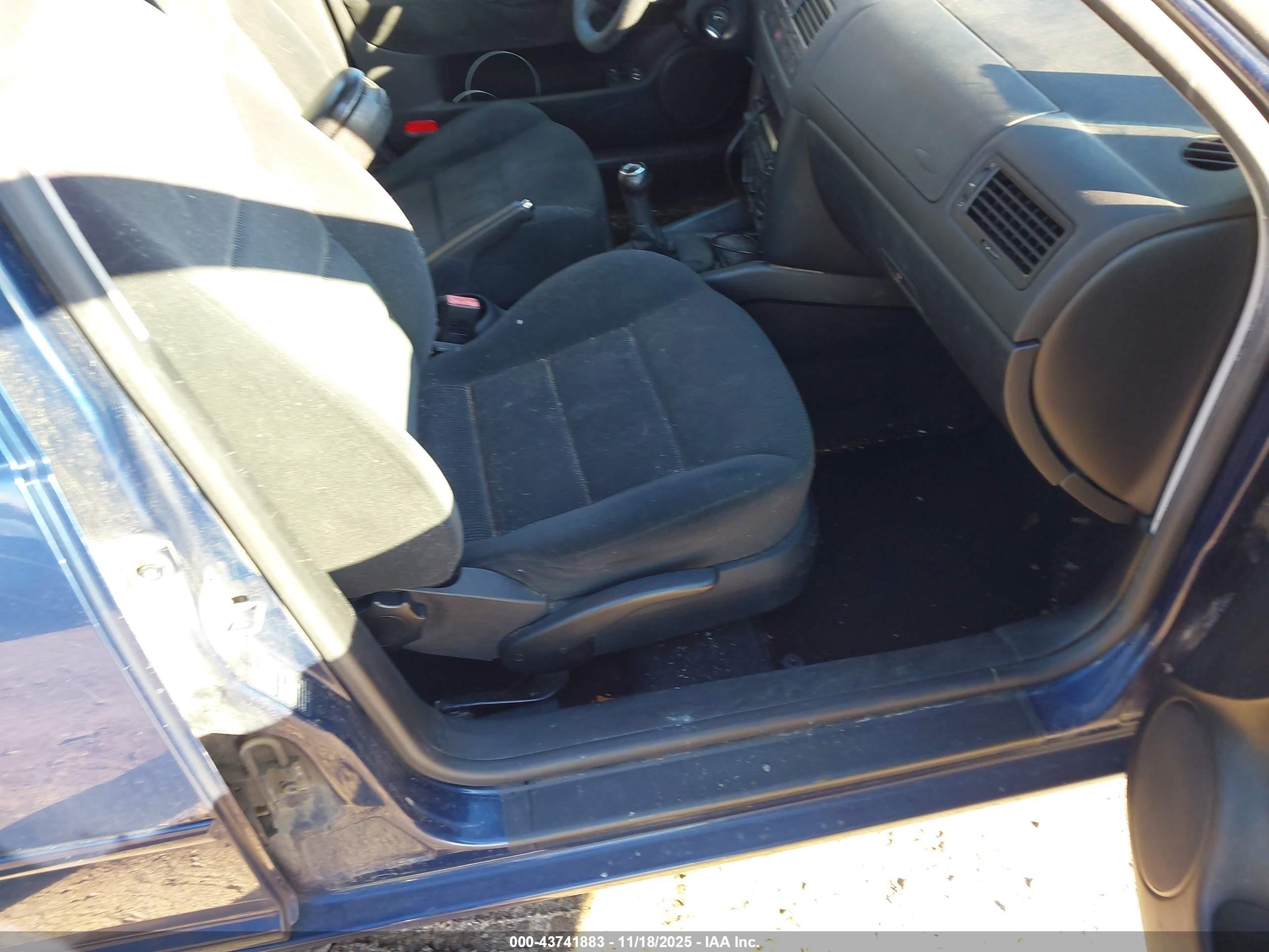 2002 Volkswagen Jetta Gls Tdi Dark Blue vin: 3VWSP69M92M017258