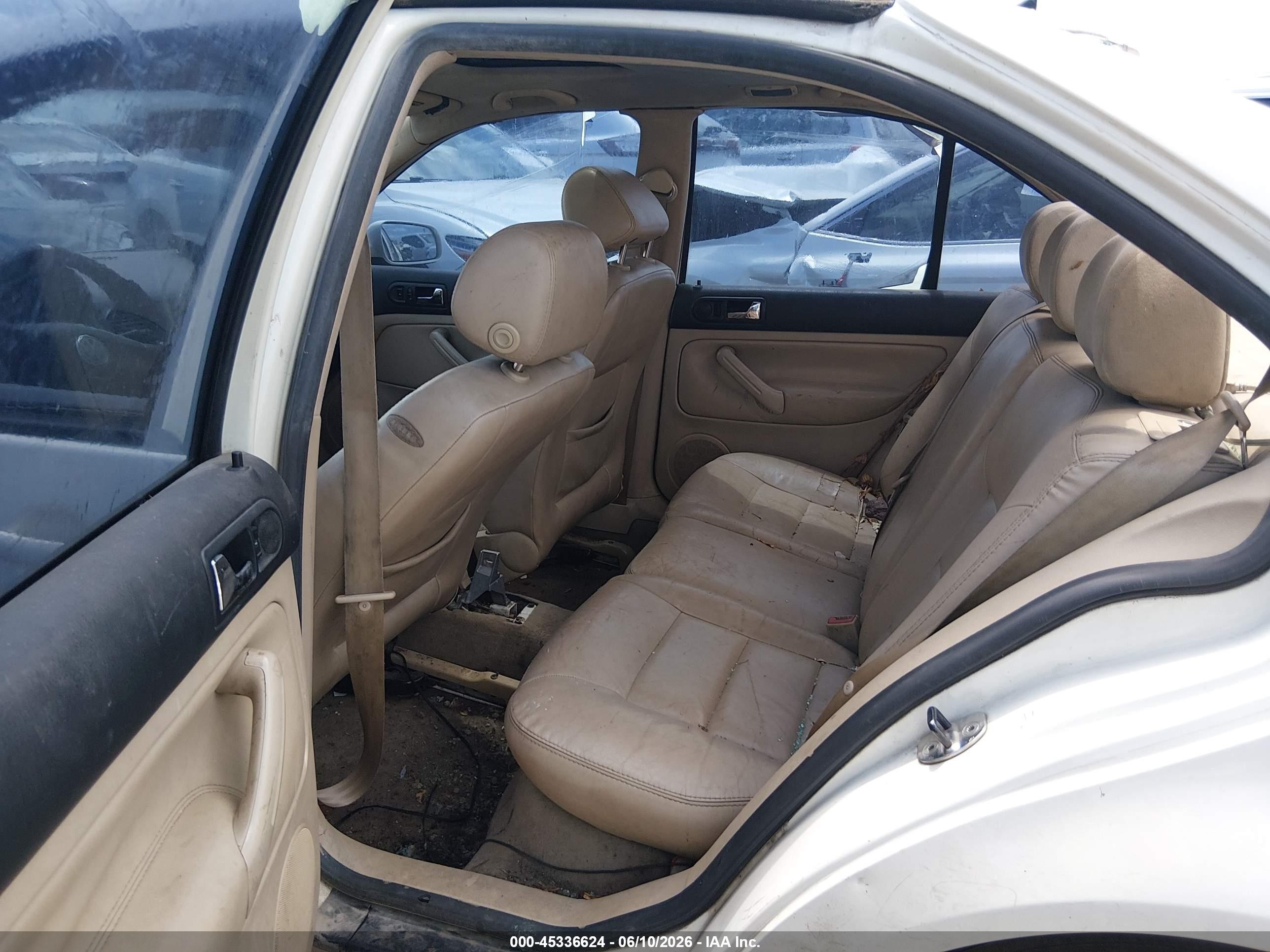 2004 Volkswagen Jetta Gls Tdi Белый vin: 3VWSR69M04M063672