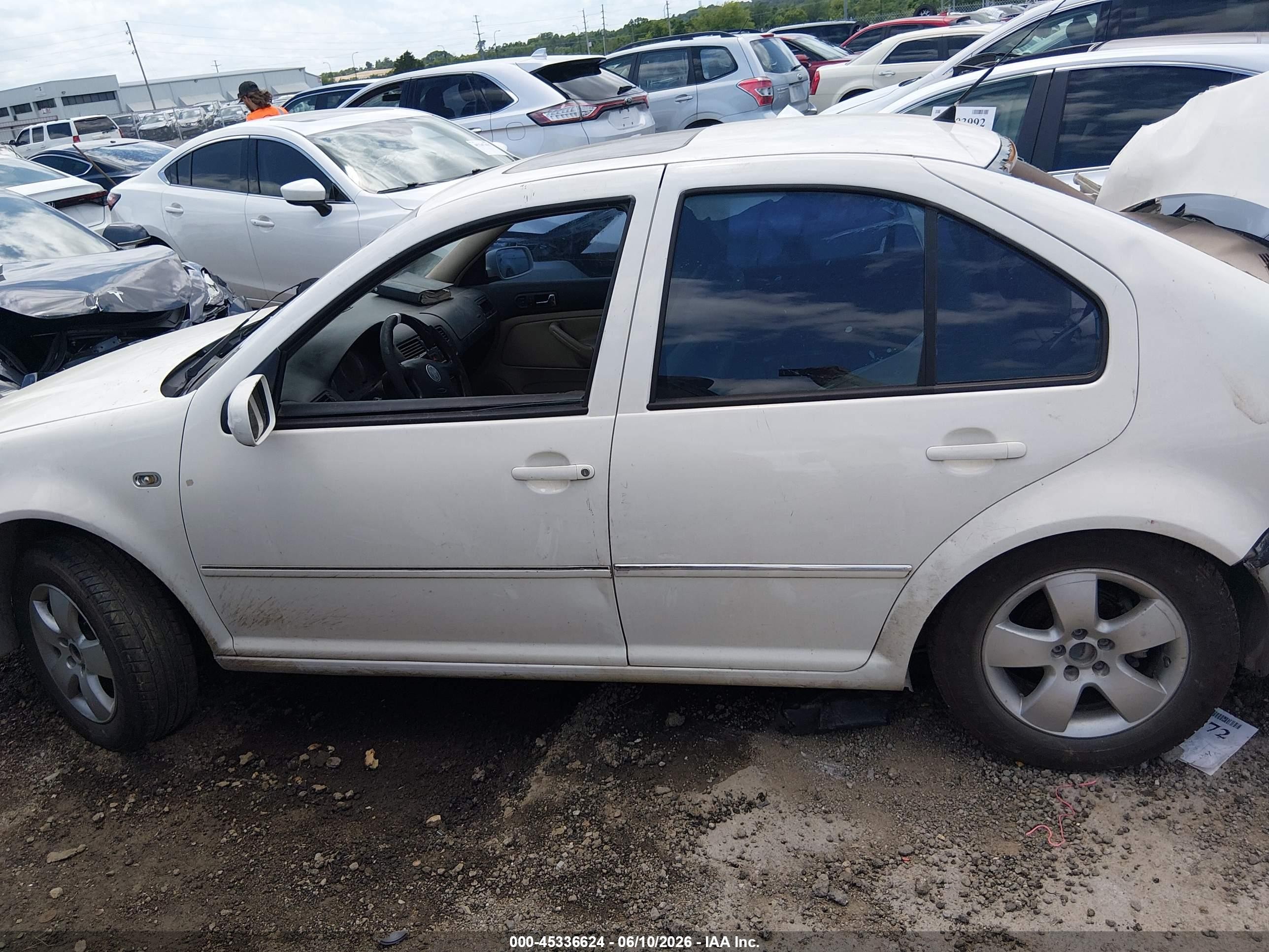 2004 Volkswagen Jetta Gls Tdi Белый vin: 3VWSR69M04M063672
