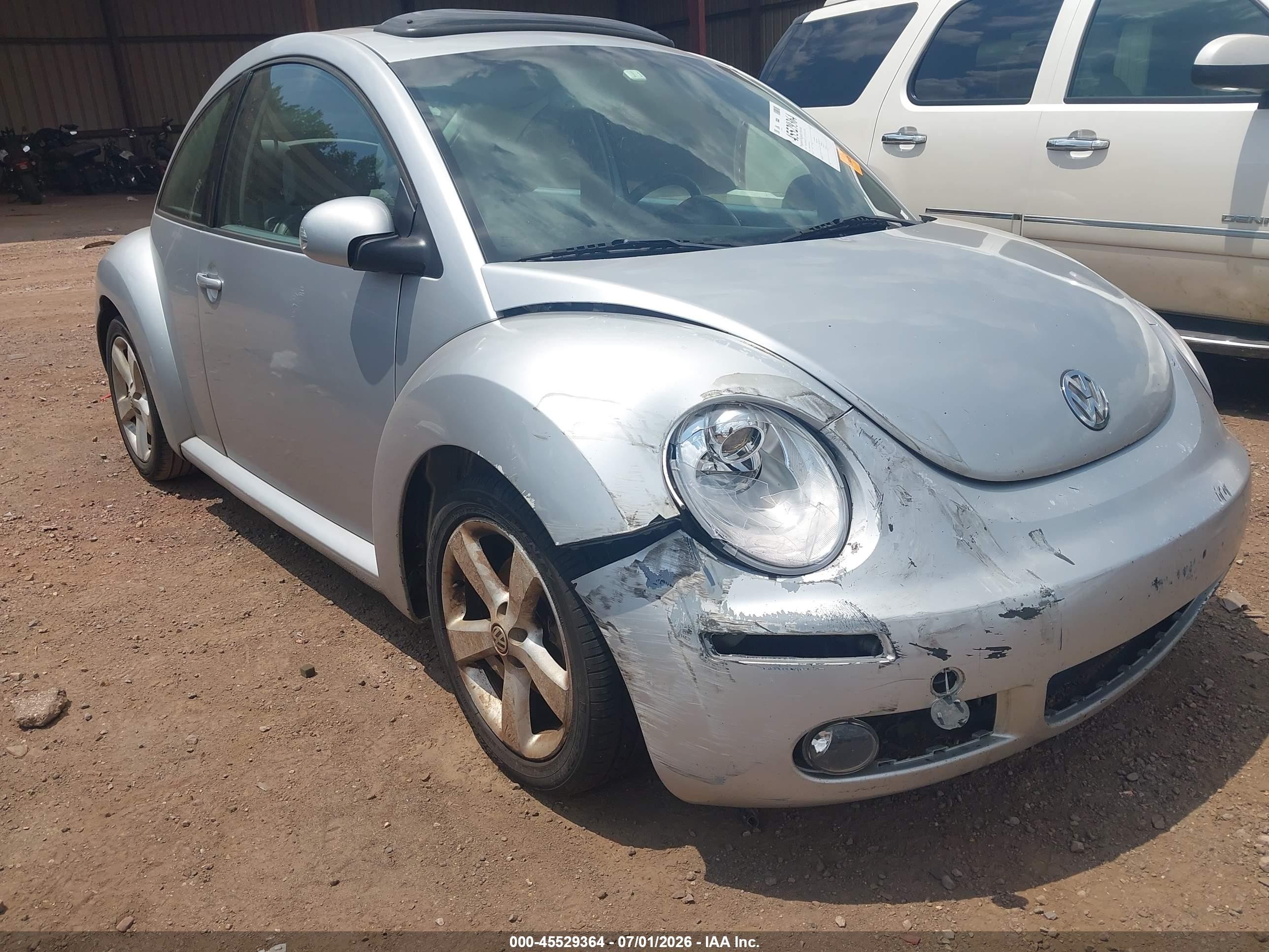 2007 Volkswagen New Beetle Coupe 2.5 (a6) Silver vin: 3VWSW31C87M505905