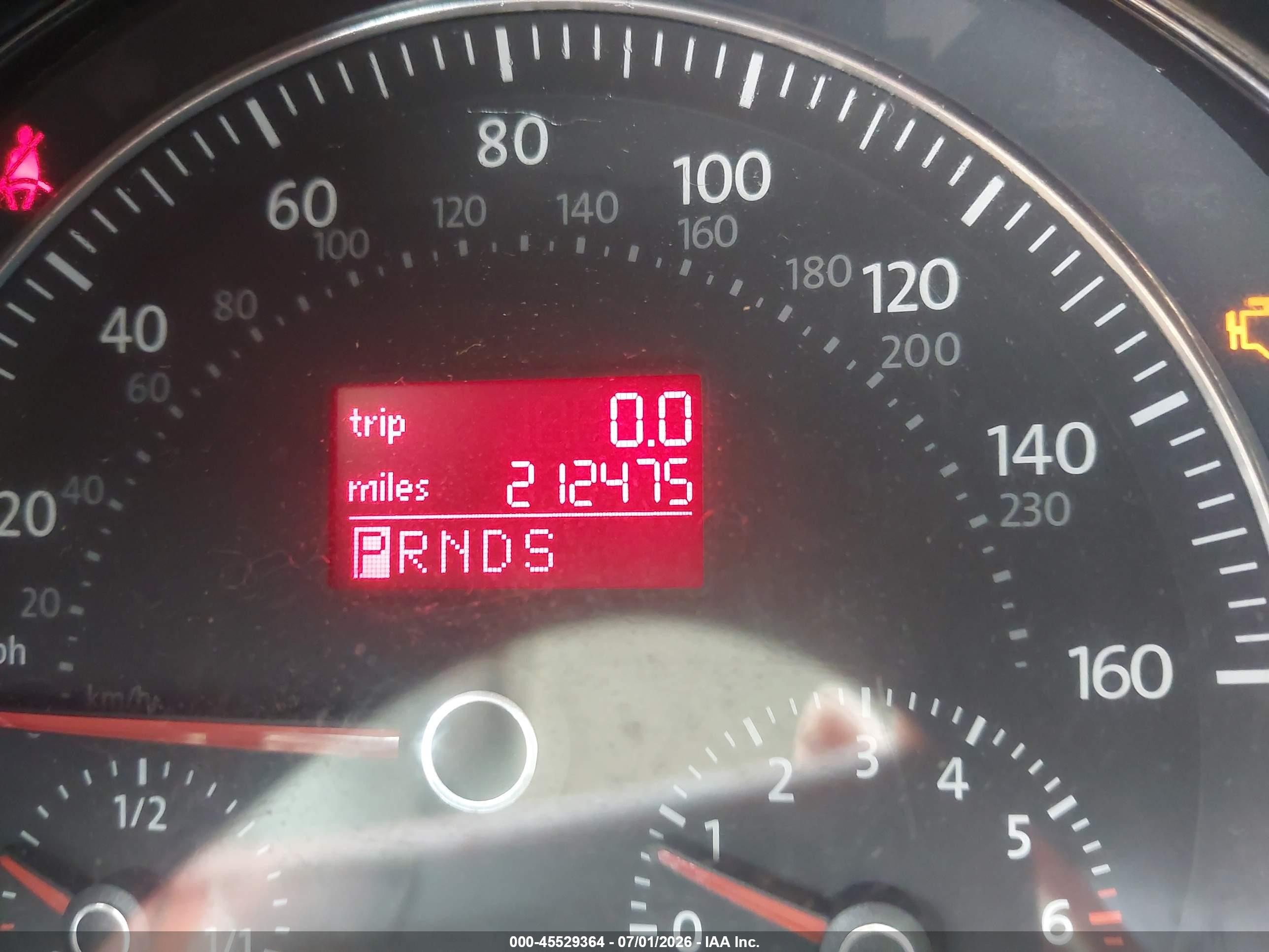 2007 Volkswagen New Beetle Coupe 2.5 (a6) Silver vin: 3VWSW31C87M505905