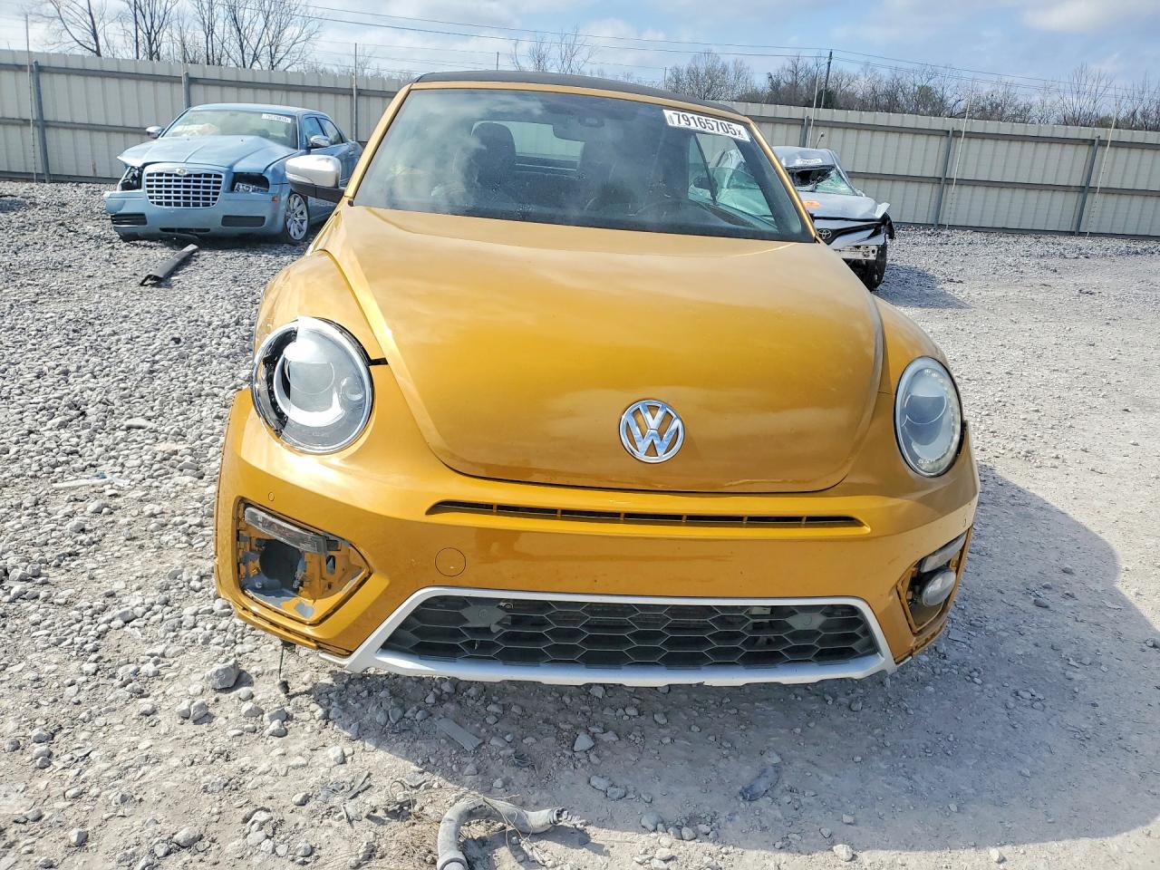 2017 Volkswagen Beetle Dune Gold vin: 3VWT17AT0HM807166