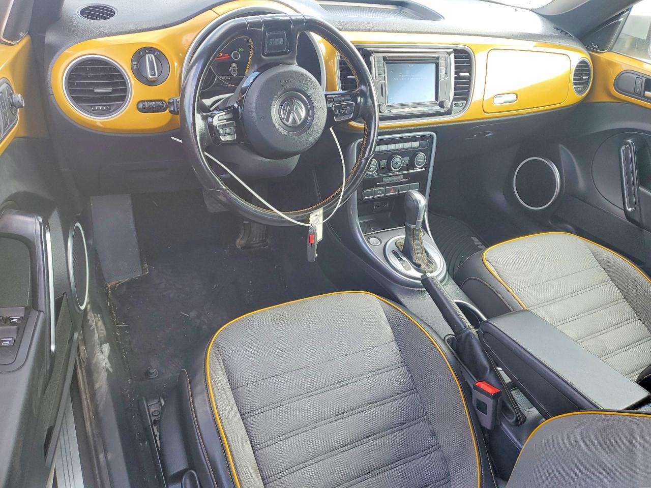 2017 Volkswagen Beetle Dune Gold vin: 3VWT17AT0HM807166