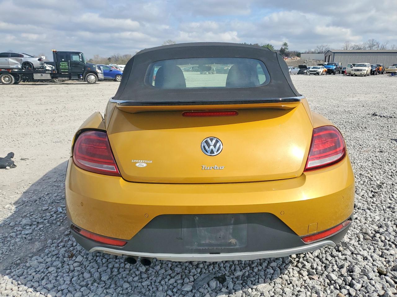 2017 Volkswagen Beetle Dune Gold vin: 3VWT17AT0HM807166