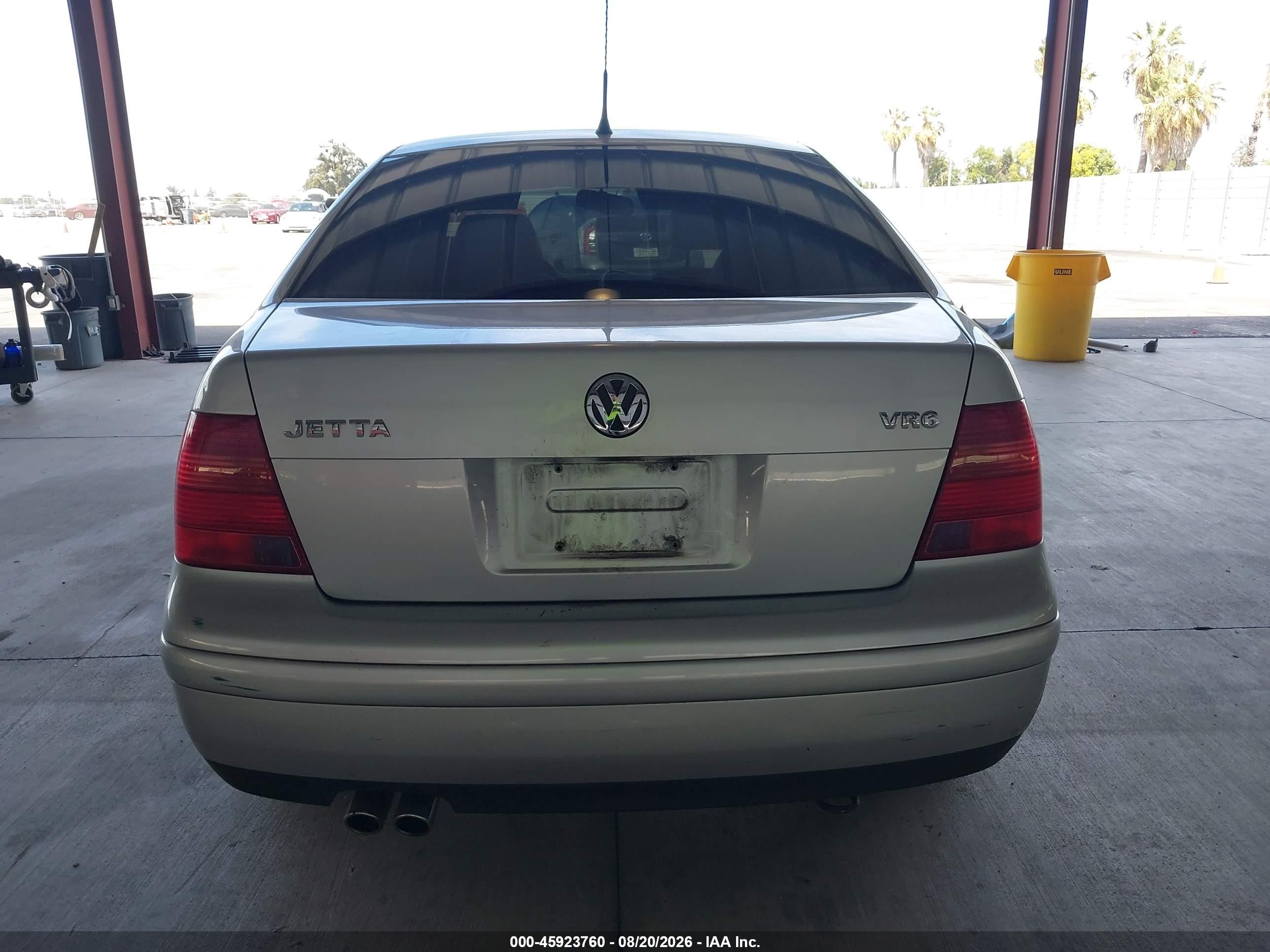 2003 Volkswagen Jetta Glx Серебряный vin: 3VWTH69M53M047148