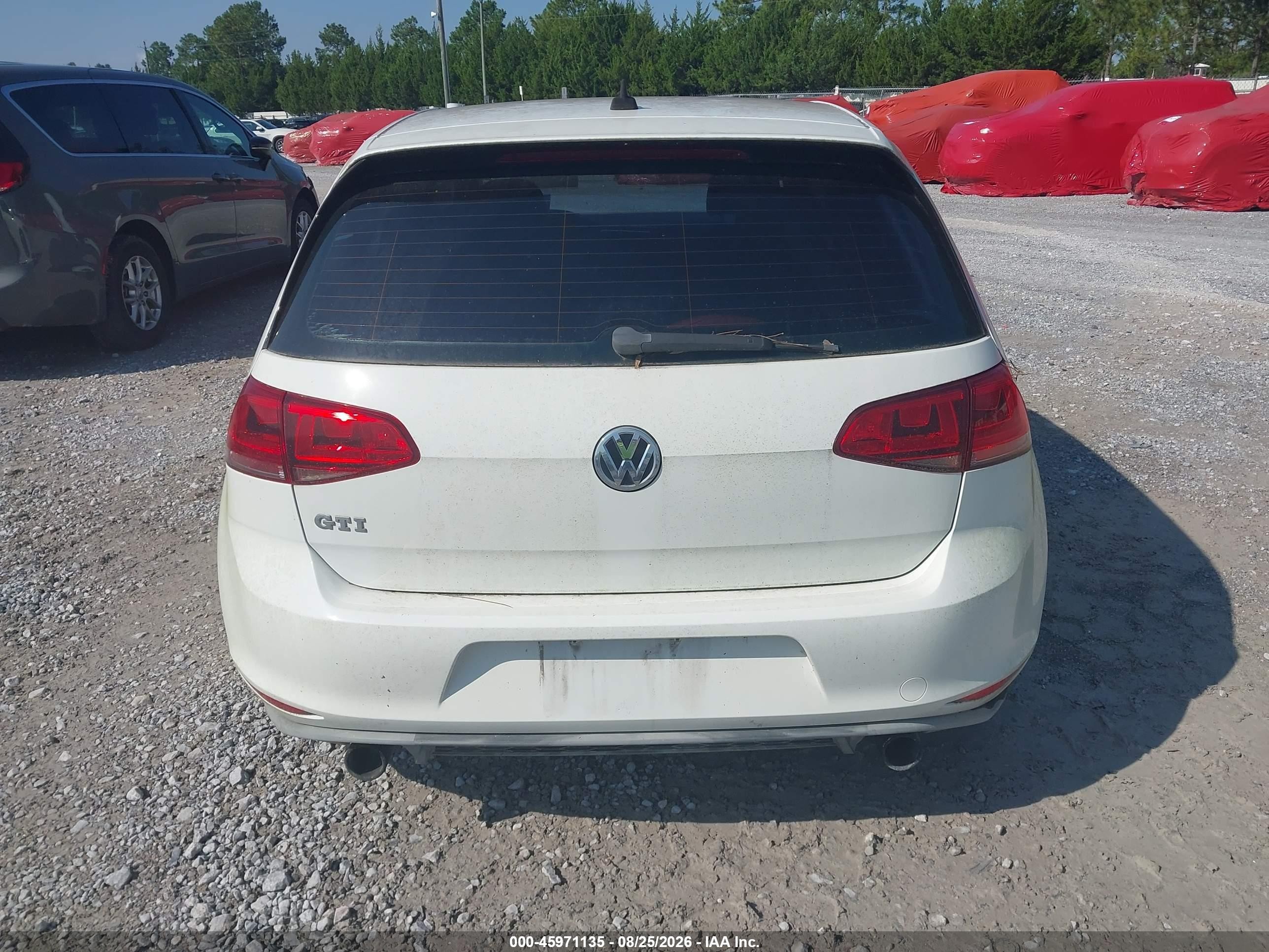 2015 Volkswagen Golf Gti 2.0t Se 2-door White vin: 3VWTT7AU4FM045993
