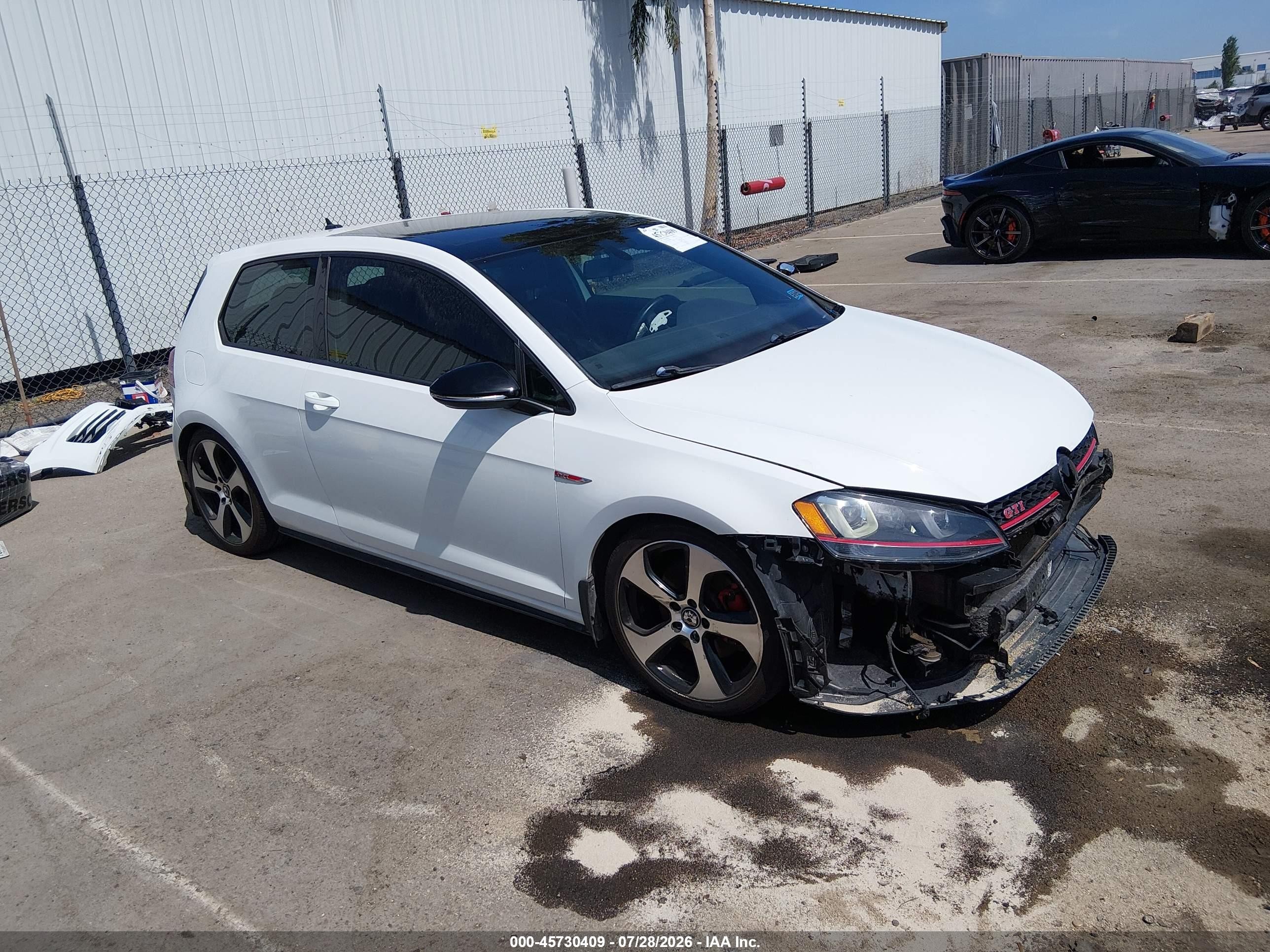 2015 Volkswagen Golf Gti 2.0t Se 2-door Белый vin: 3VWTT7AU4FM084258