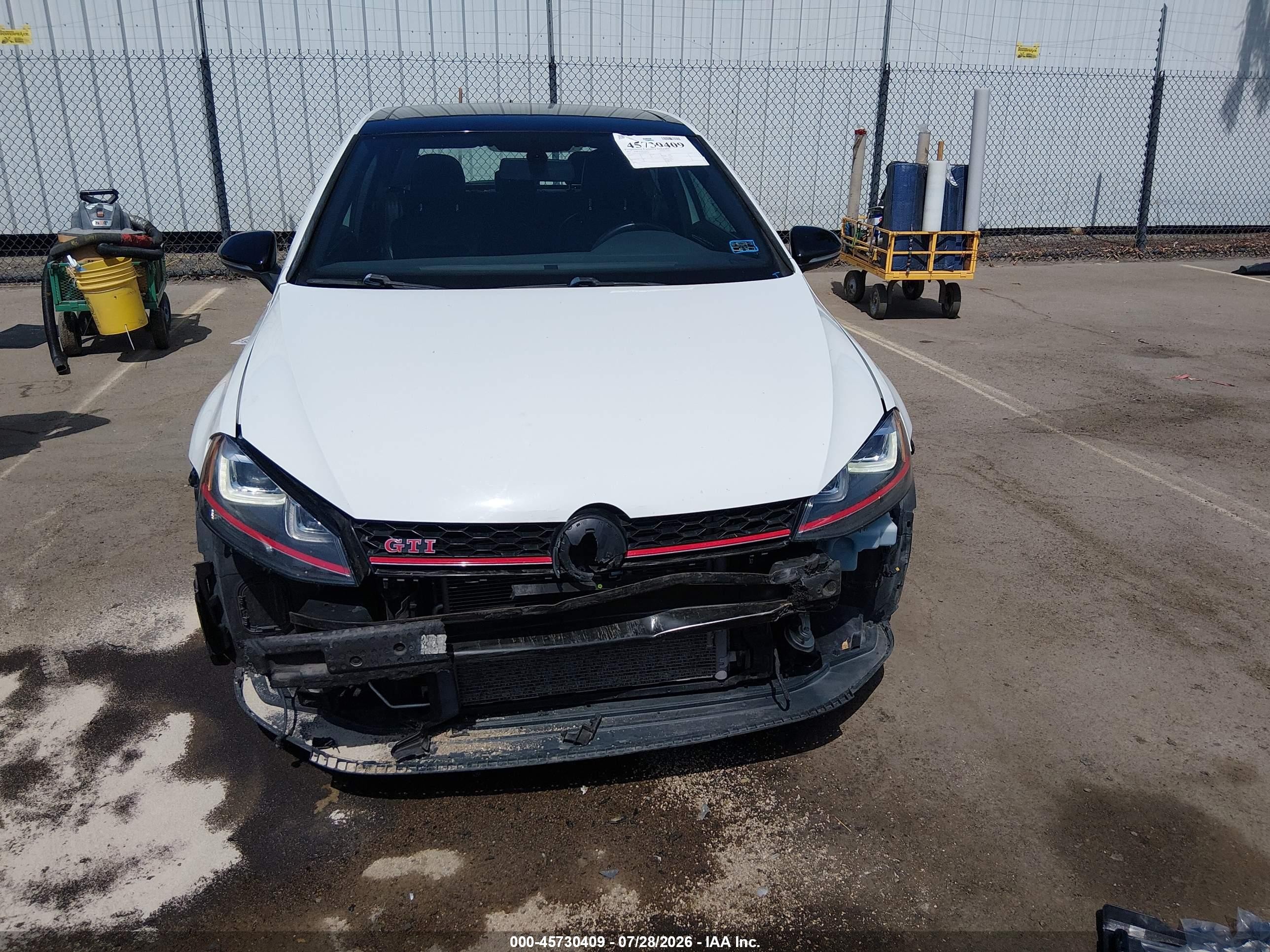 2015 Volkswagen Golf Gti 2.0t Se 2-door White vin: 3VWTT7AU4FM084258