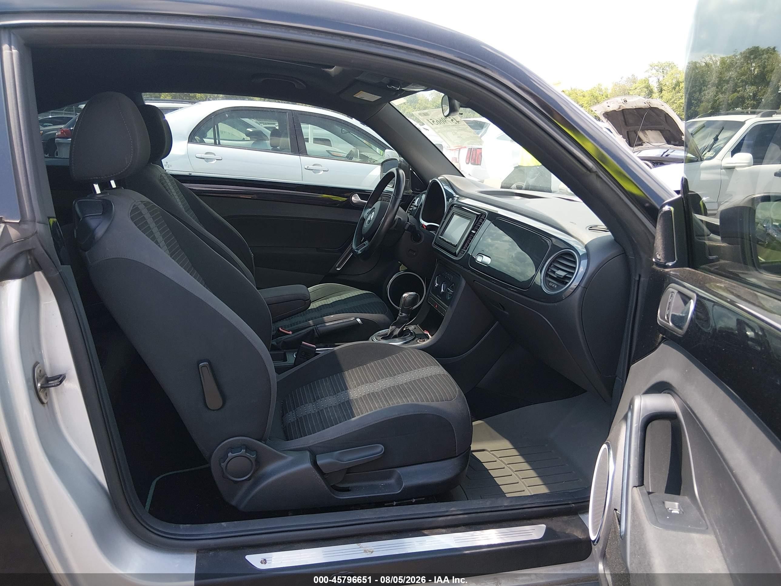 2012 Volkswagen Beetle 2.0t Turbo Black vin: 3VWV67AT0CM616964