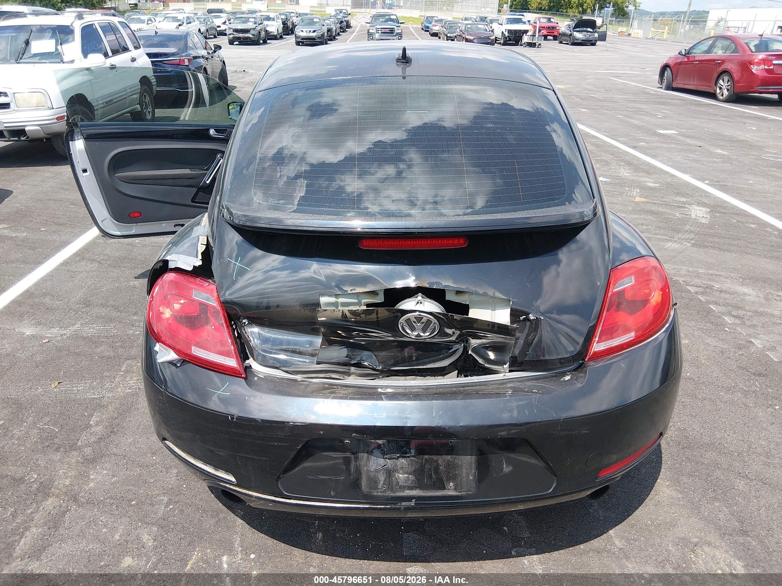 2012 Volkswagen Beetle 2.0t Turbo Black vin: 3VWV67AT0CM616964