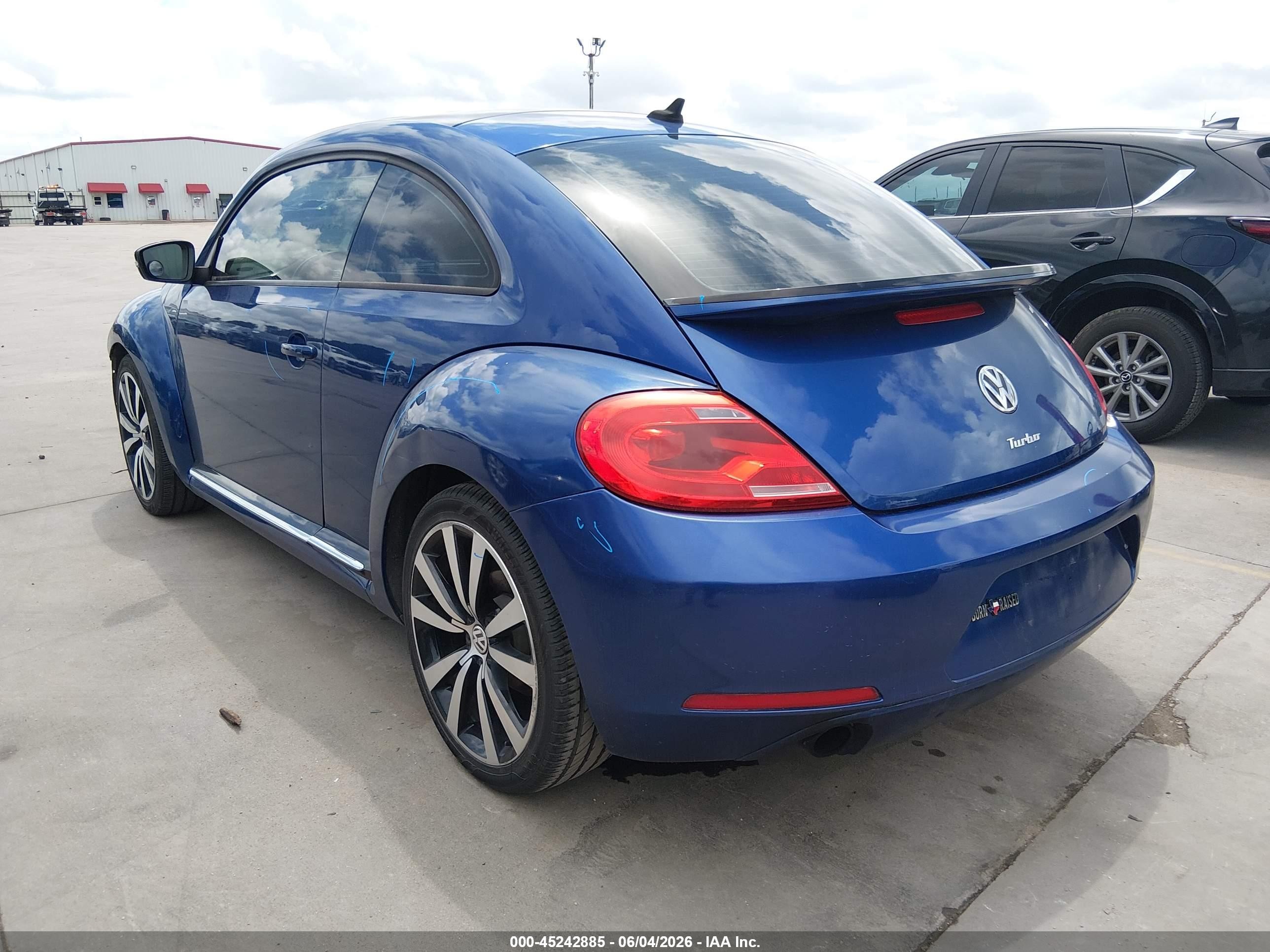 2013 Volkswagen Beetle 2.0t Turbo Синий vin: 3VWV67AT2DM616403