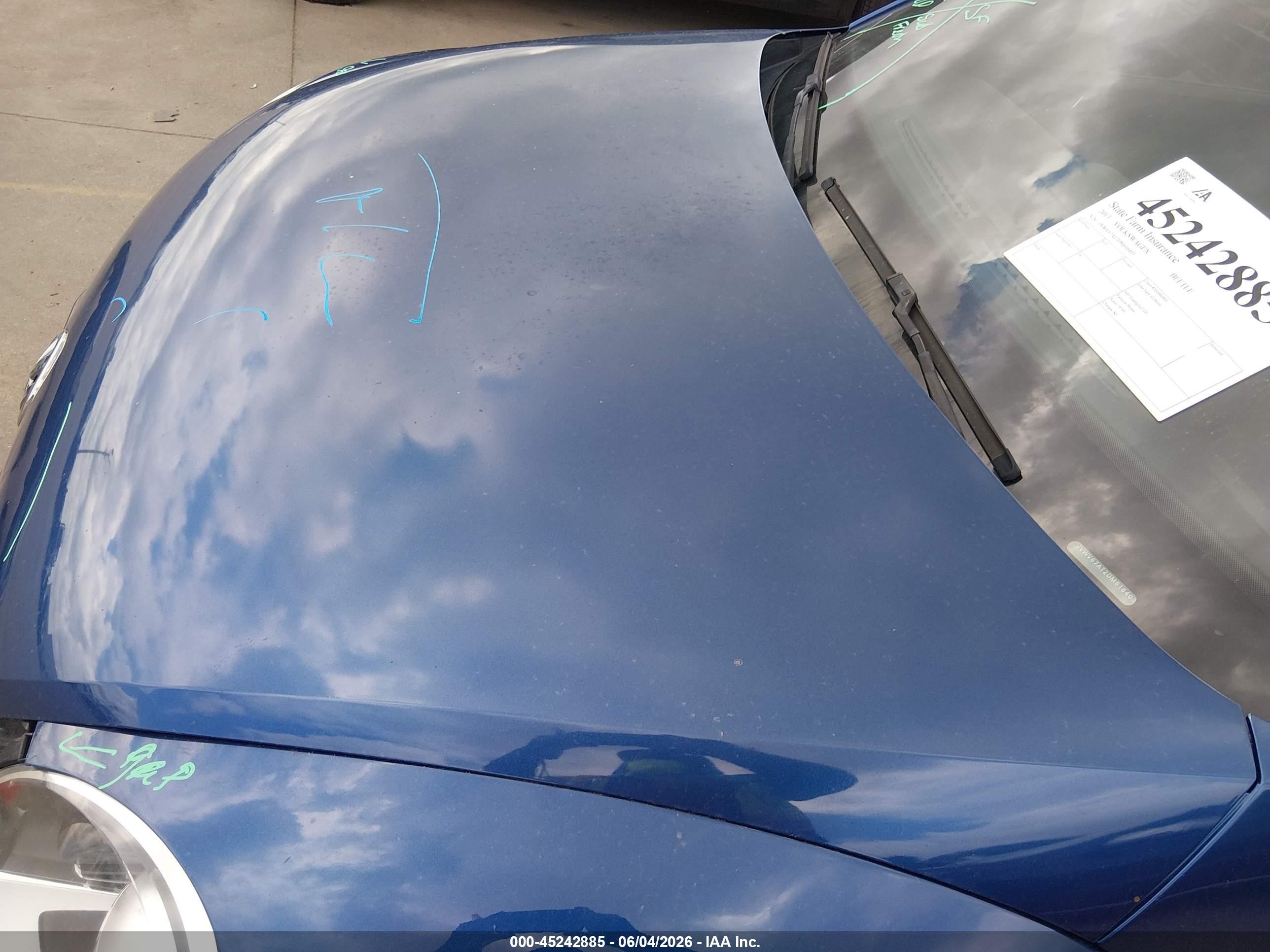 2013 Volkswagen Beetle 2.0t Turbo Синий vin: 3VWV67AT2DM616403
