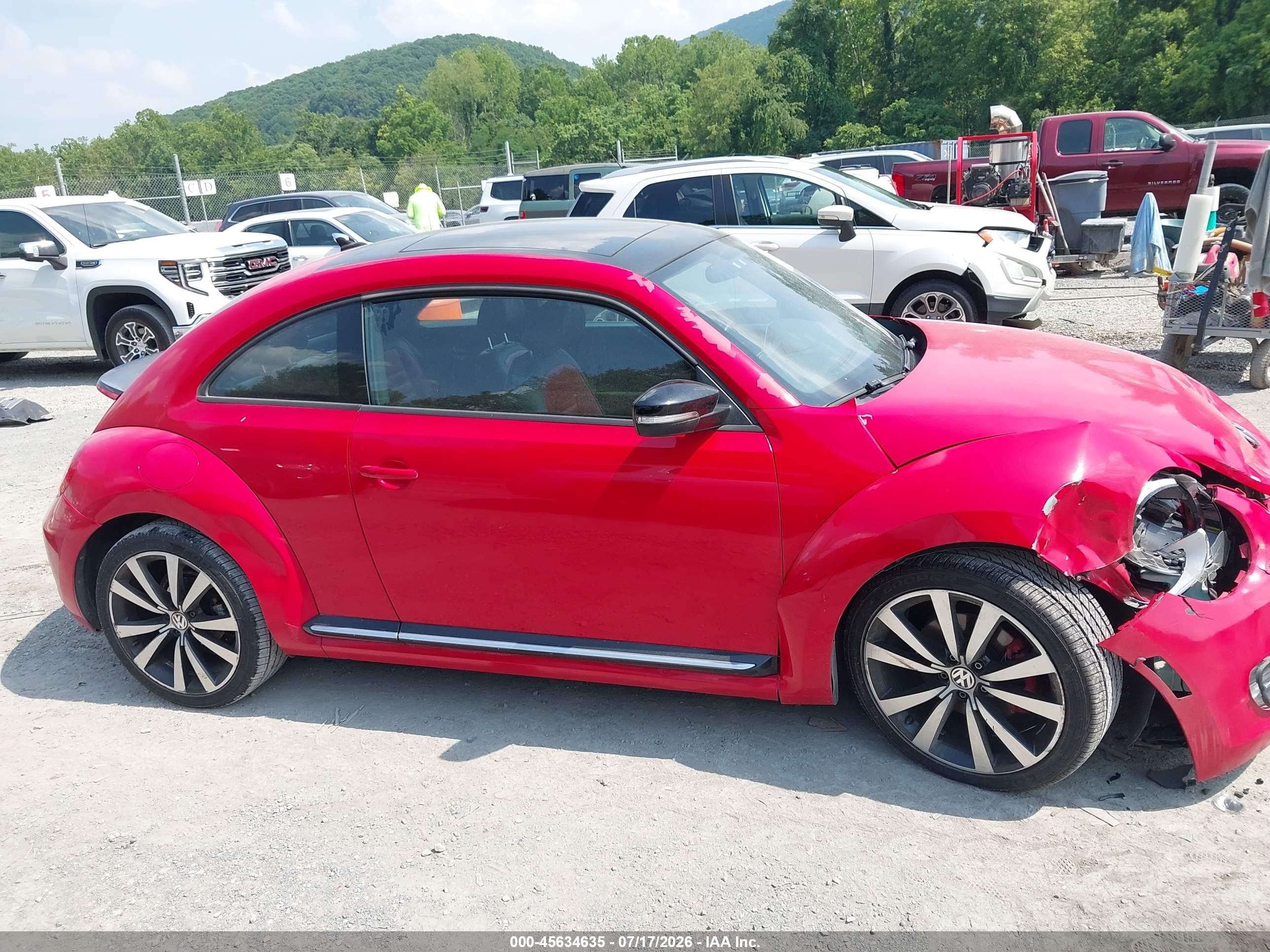 2013 Volkswagen Beetle 2.0t Turbo Red vin: 3VWV67AT6DM662302