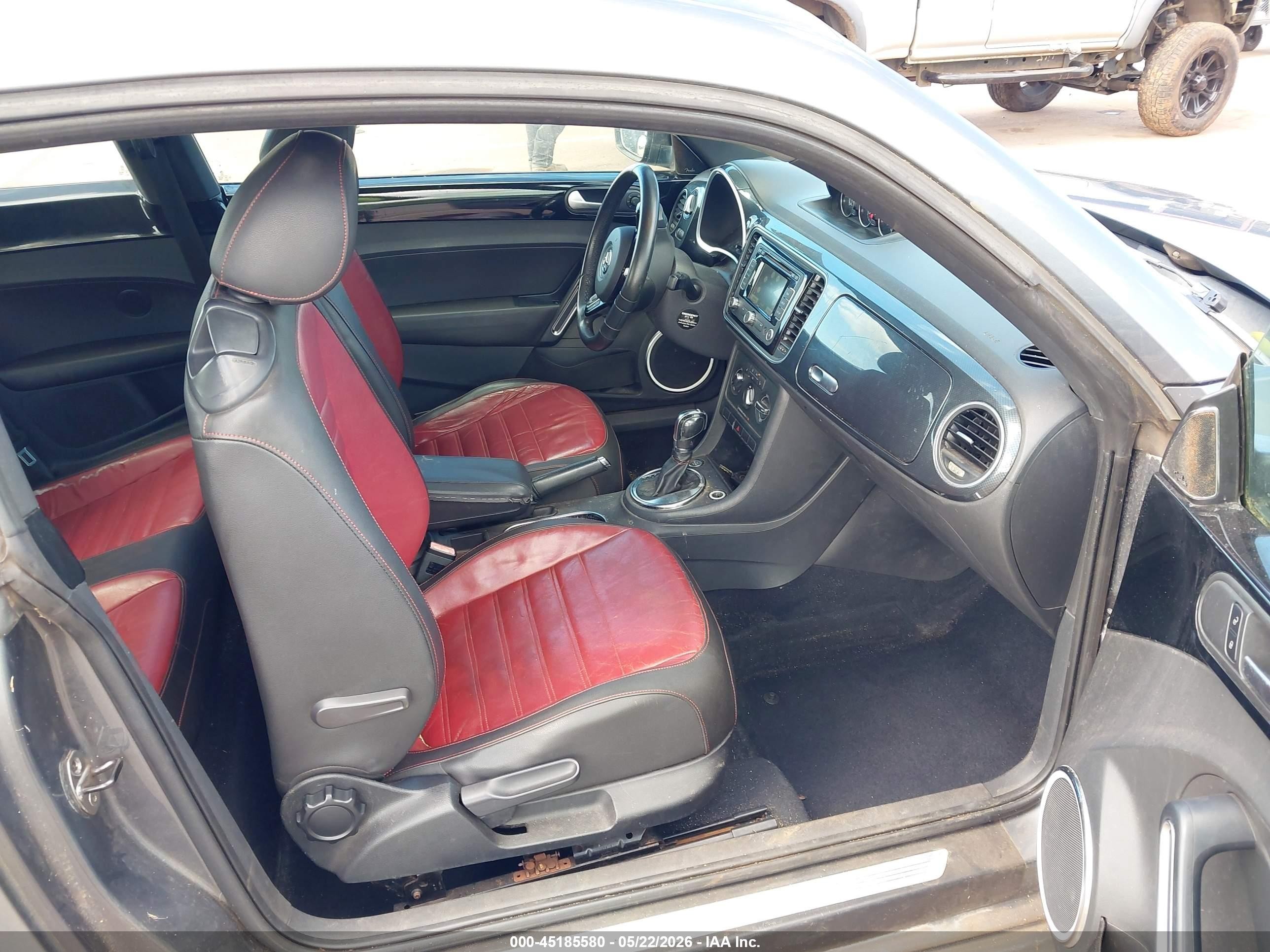 2013 Volkswagen Beetle 2.0t Turbo Gray vin: 3VWV67ATXDM614852