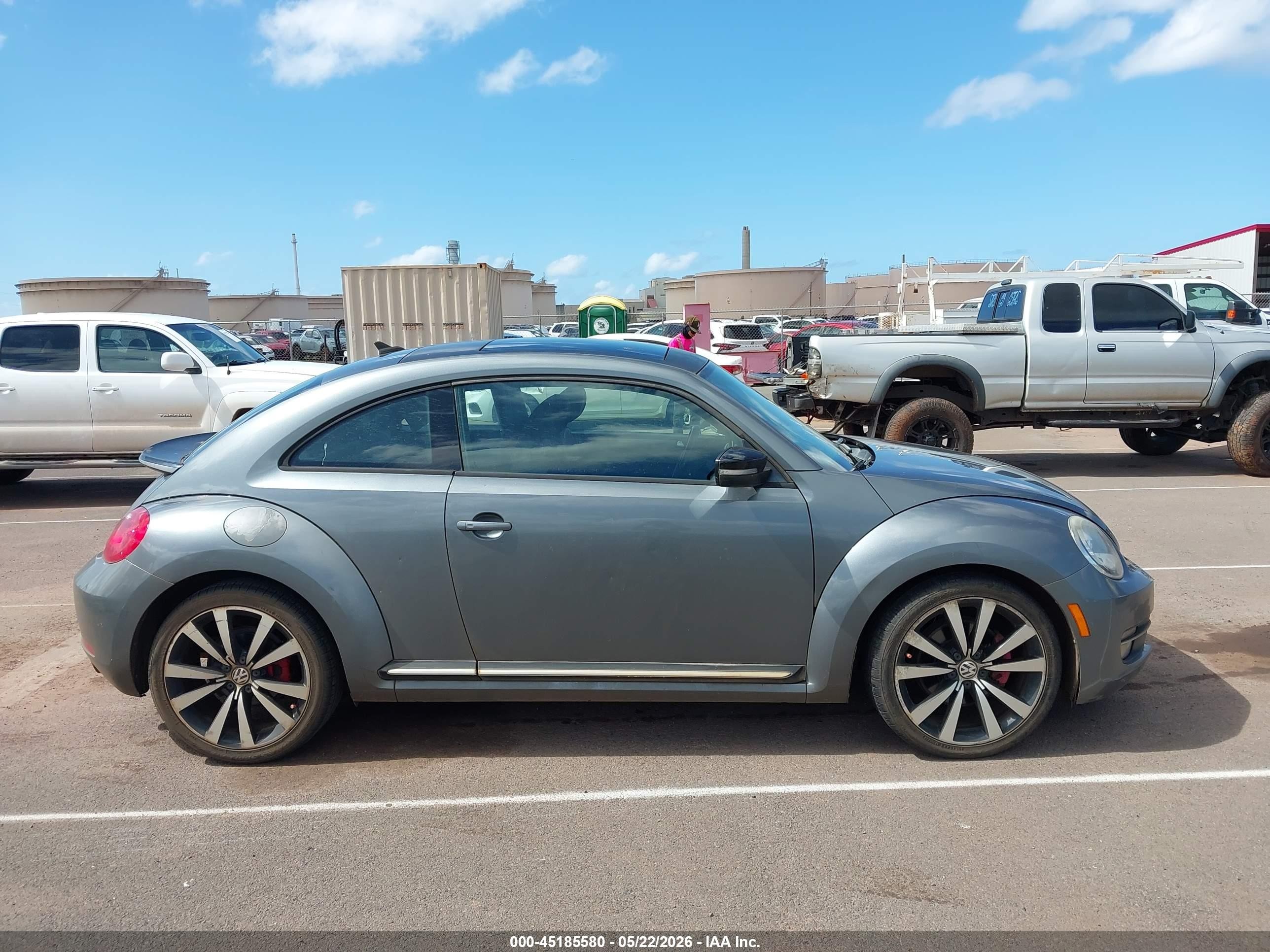 2013 Volkswagen Beetle 2.0t Turbo Gray vin: 3VWV67ATXDM614852