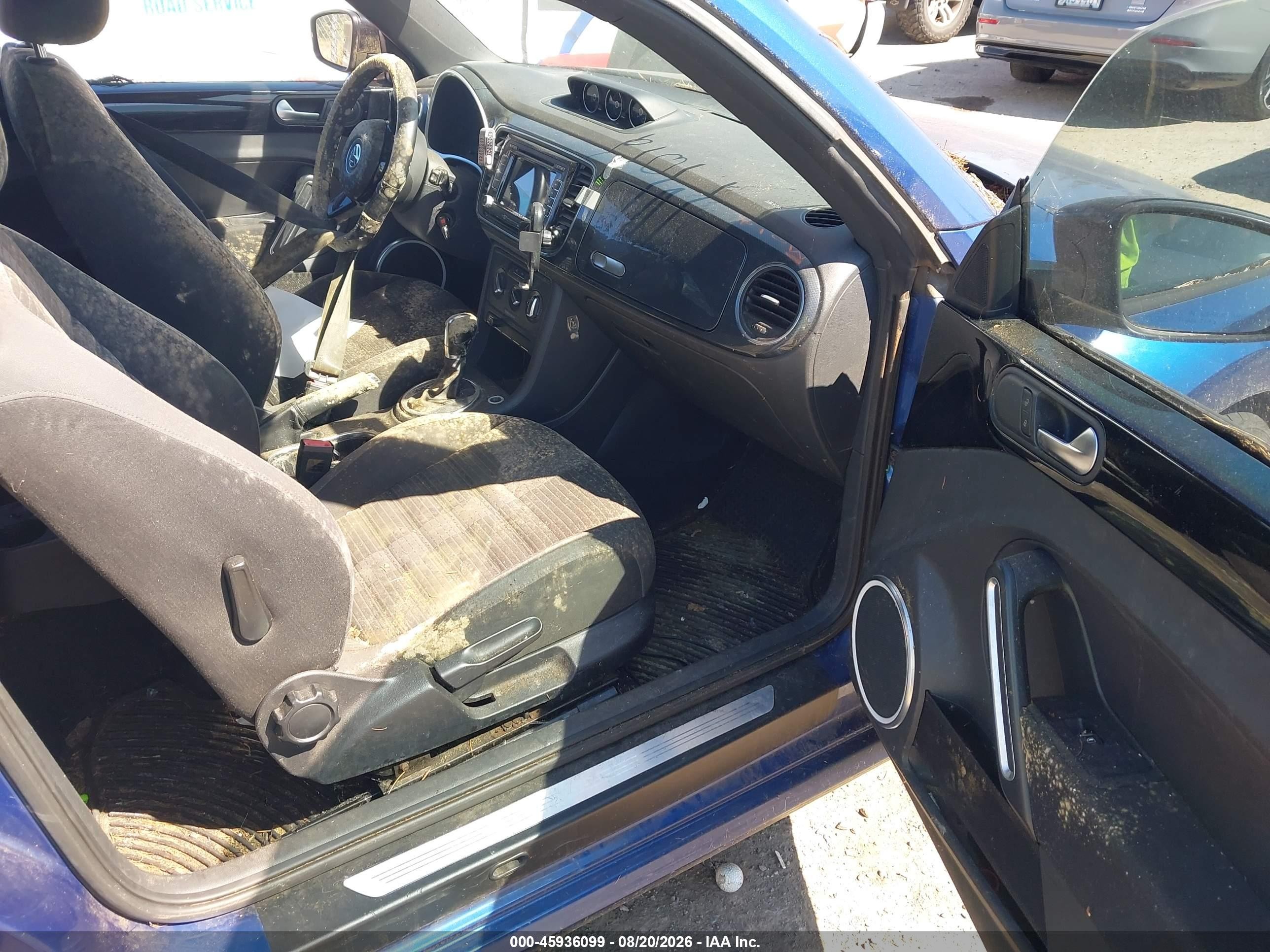 2012 Volkswagen Beetle 2.0t Turbo Синий vin: 3VWVA7AT1CM634436
