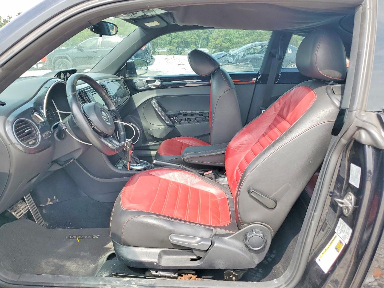 2012 Volkswagen Beetle Turbo Black vin: 3VWVA7AT2CM638401