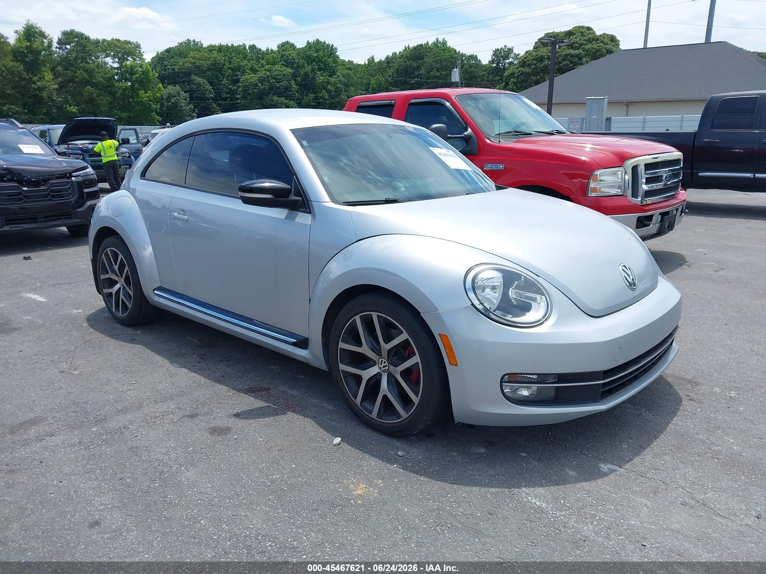 2012 Volkswagen Beetle 2.0t Turbo Silver vin: 3VWVA7AT2CM662603
