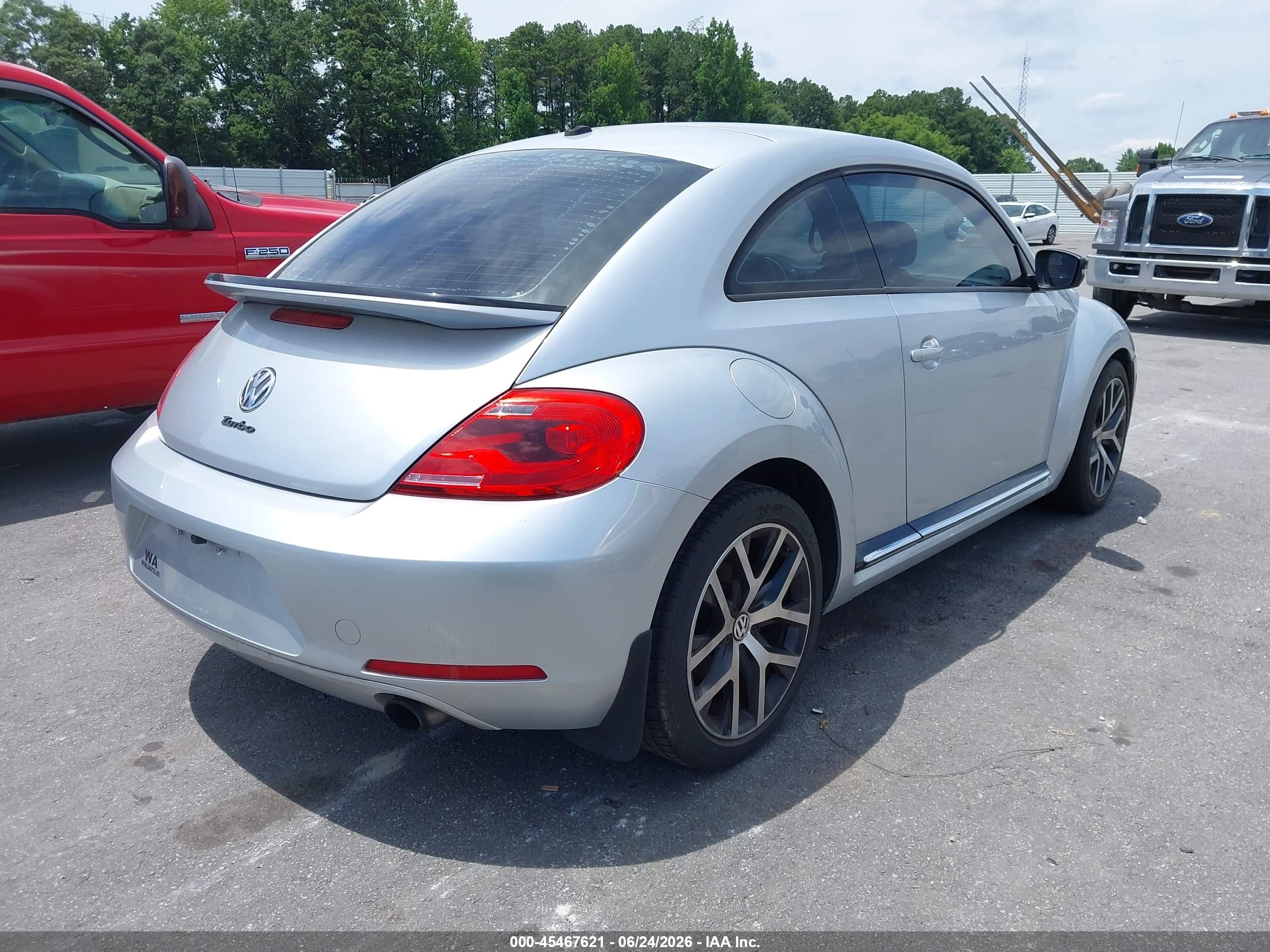 2012 Volkswagen Beetle 2.0t Turbo Silver vin: 3VWVA7AT2CM662603